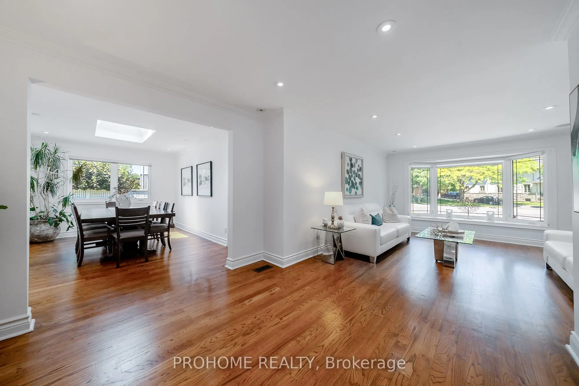 16 Tuscay Court