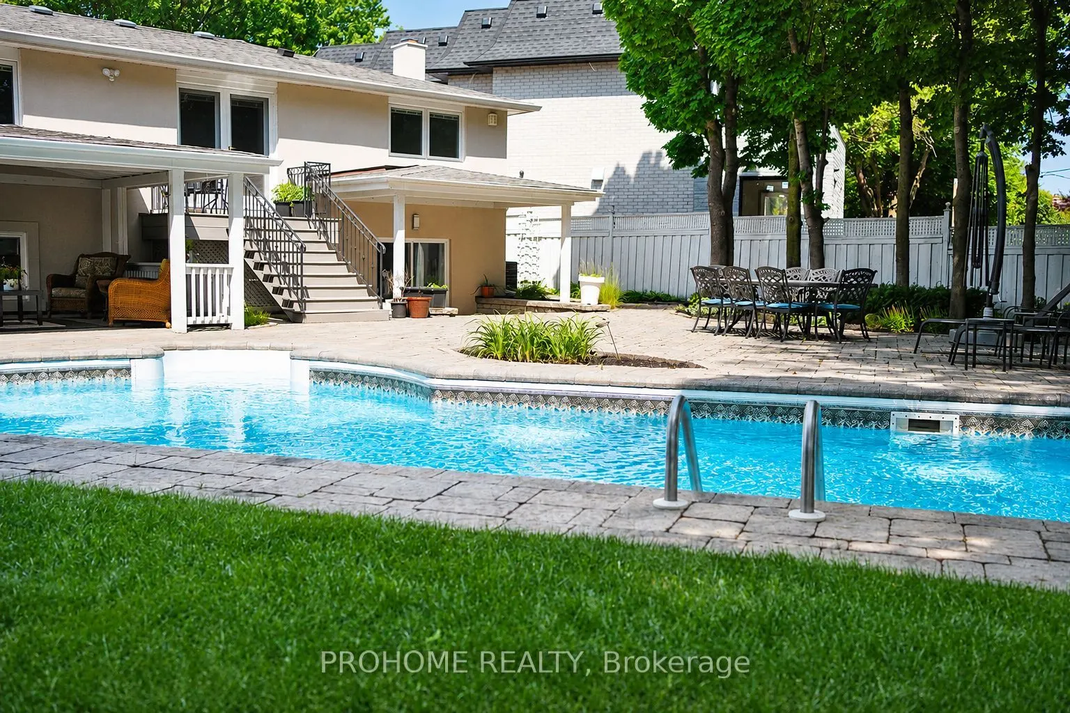 16 Tuscay Court