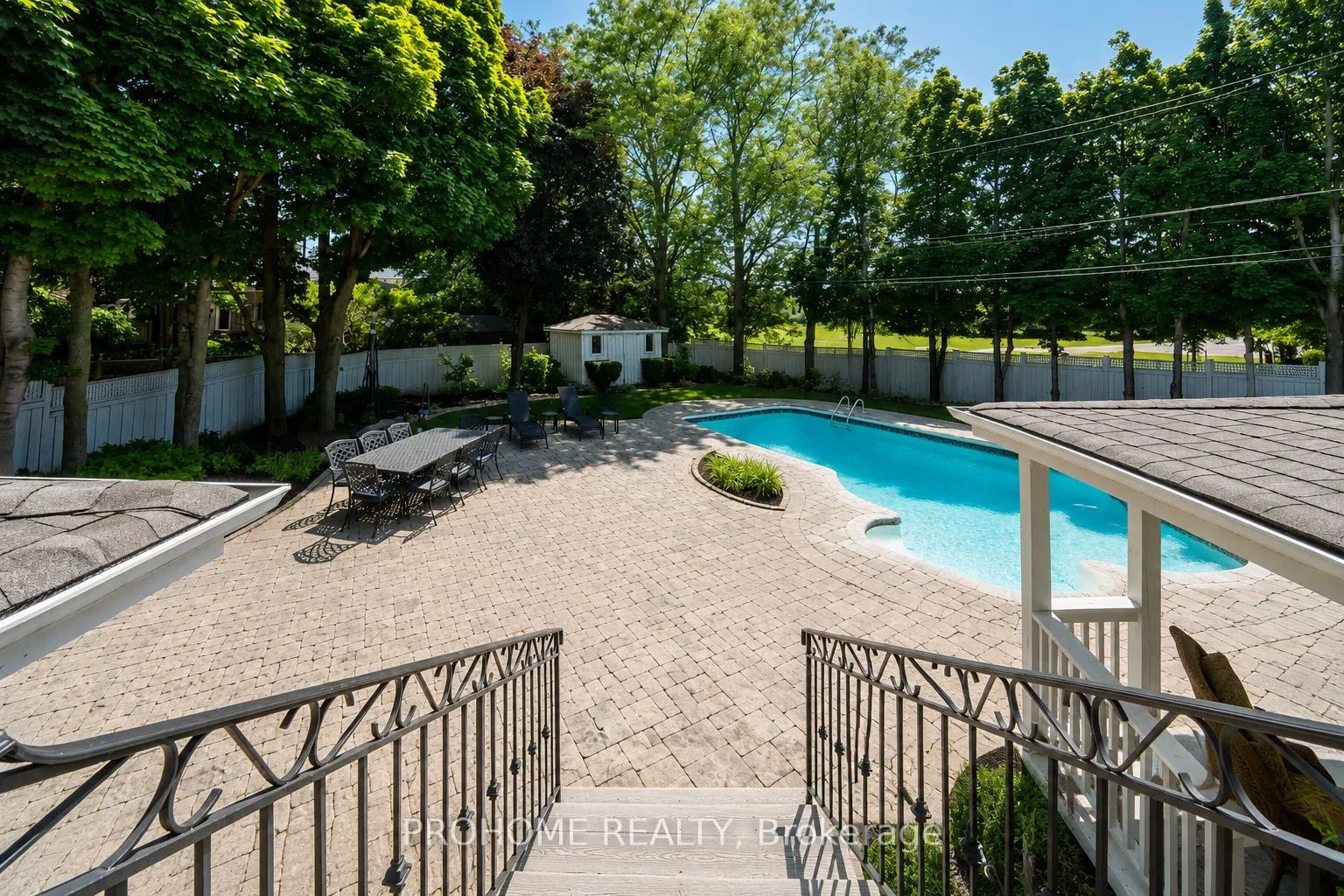 16 Tuscay Court