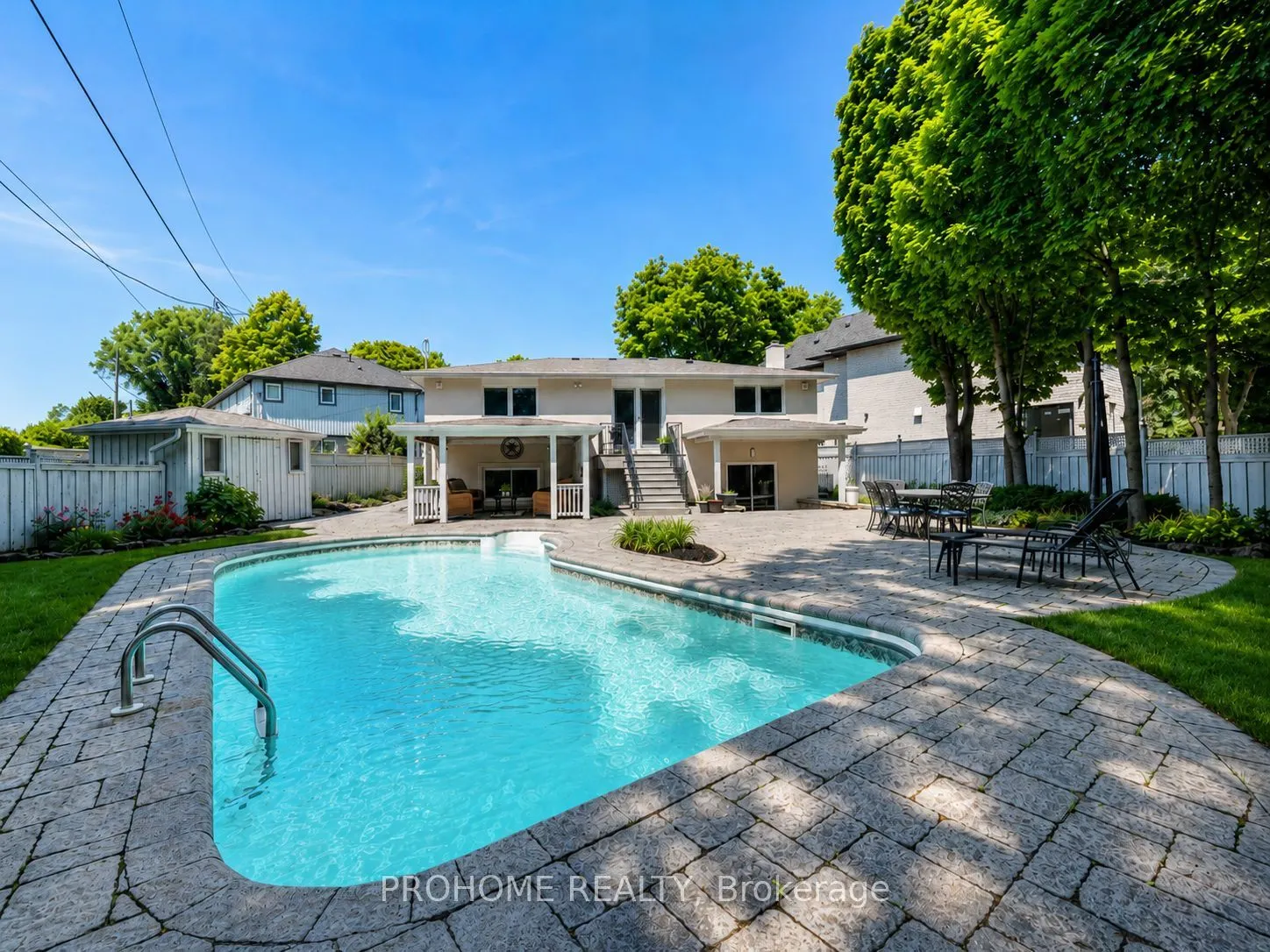 16 Tuscay Court