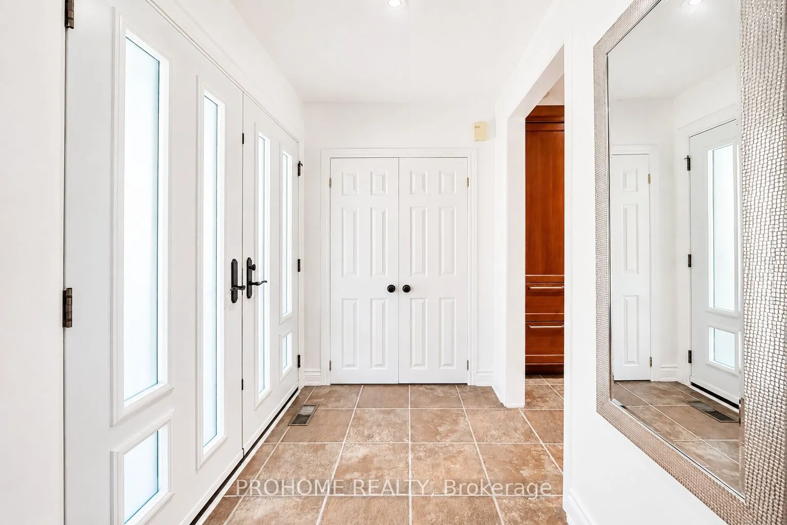 16 Tuscay Court