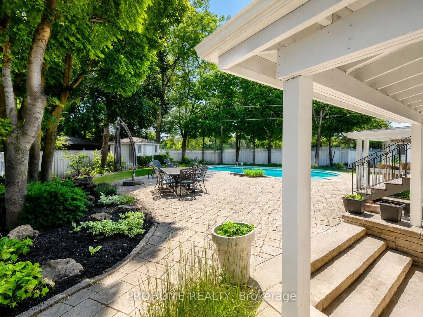 16 Tuscay Court