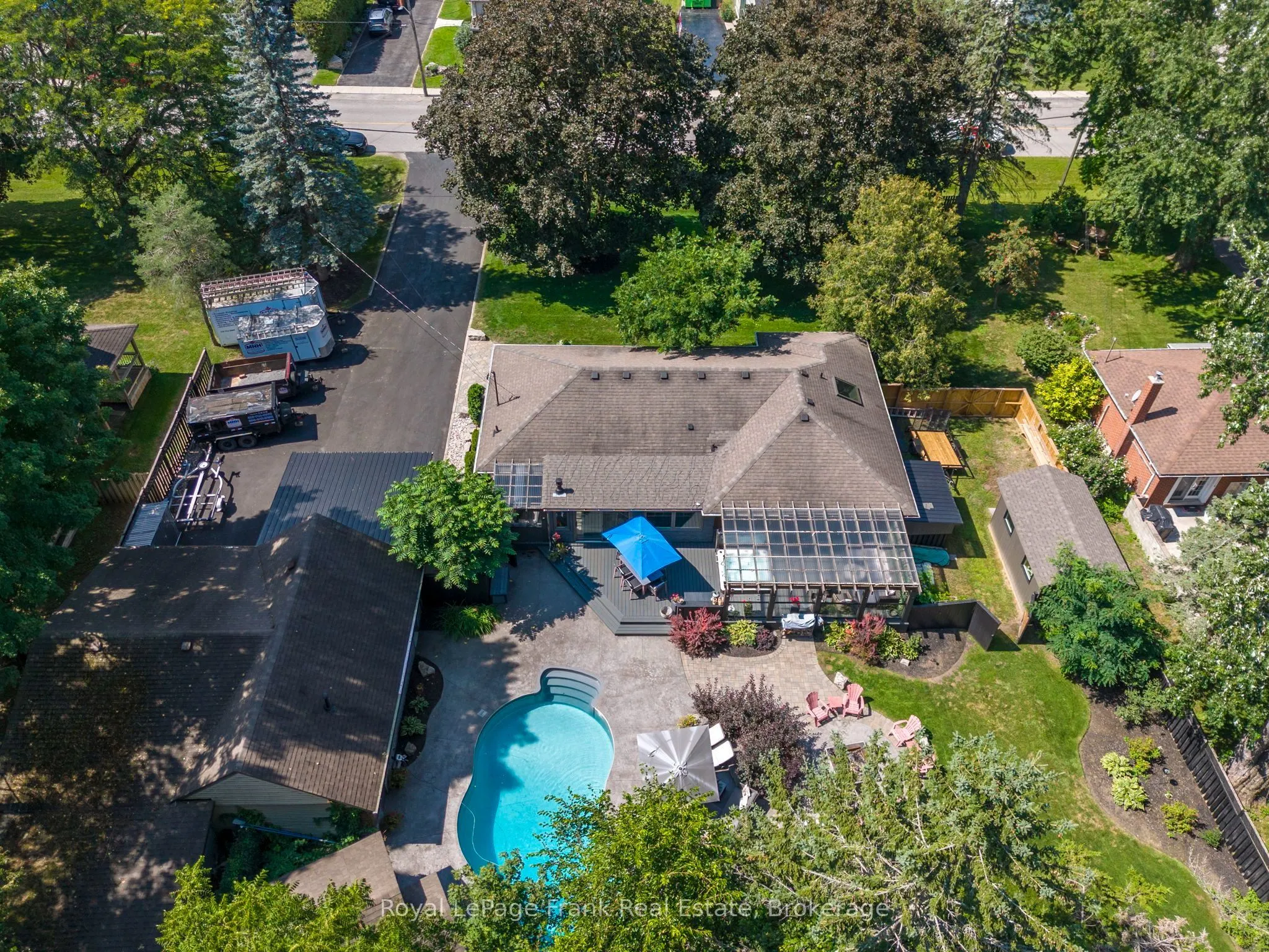 4069 Front Street