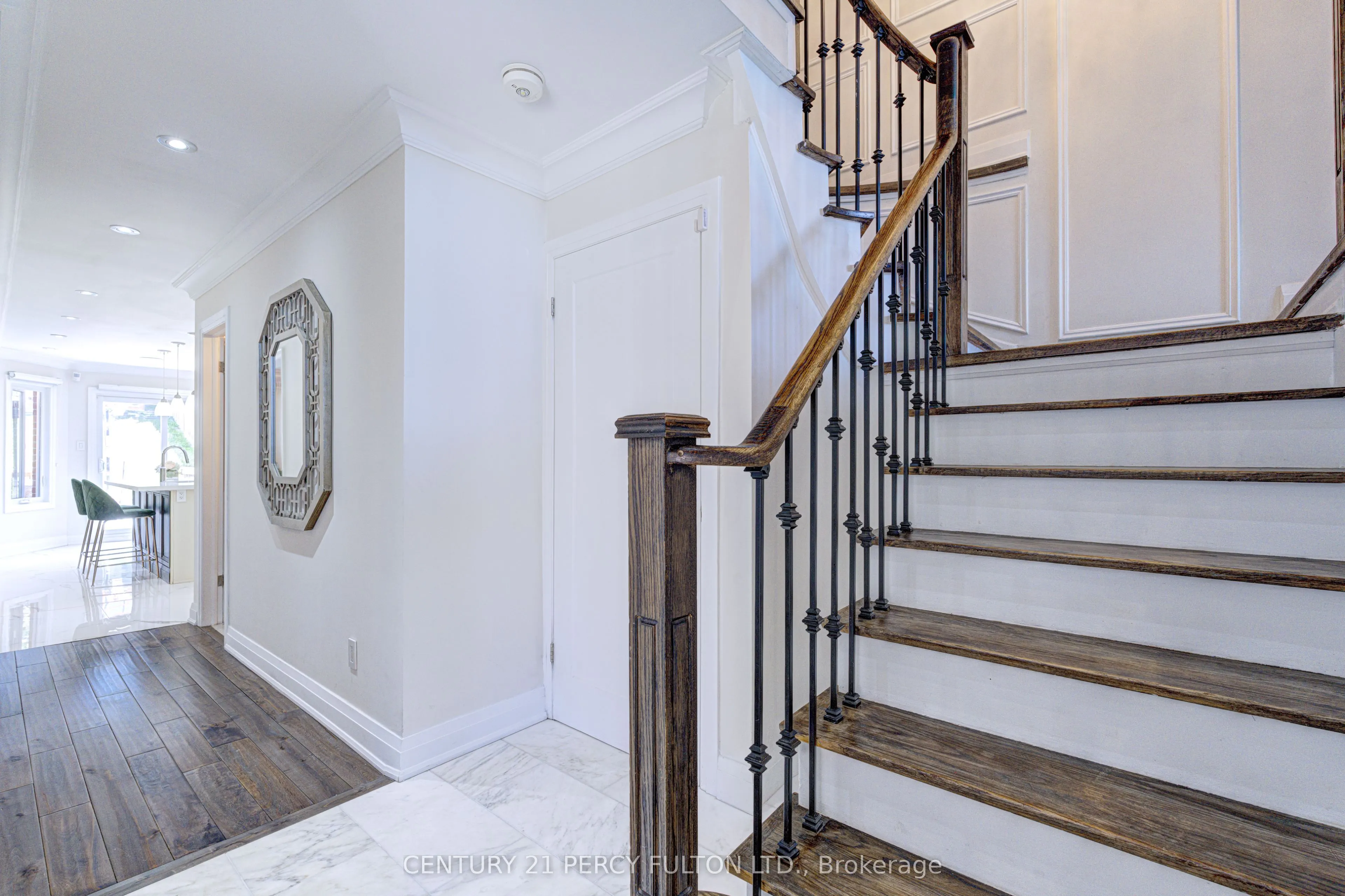 109 Woodcroft Lane