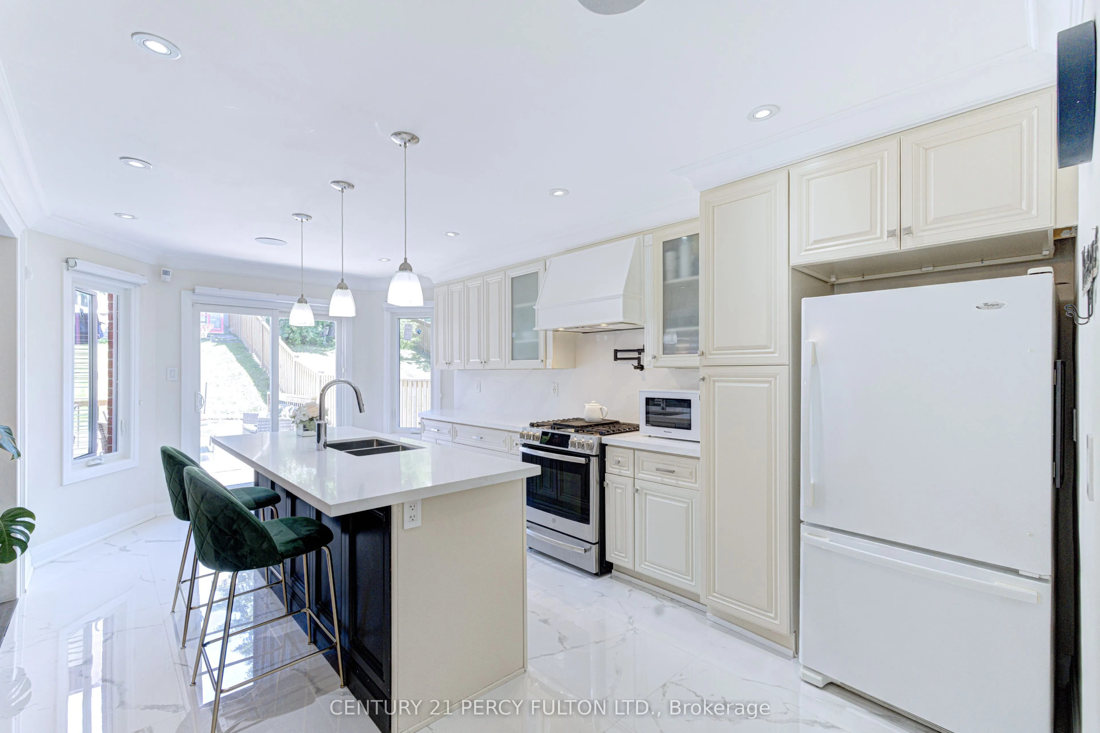 109 Woodcroft Lane