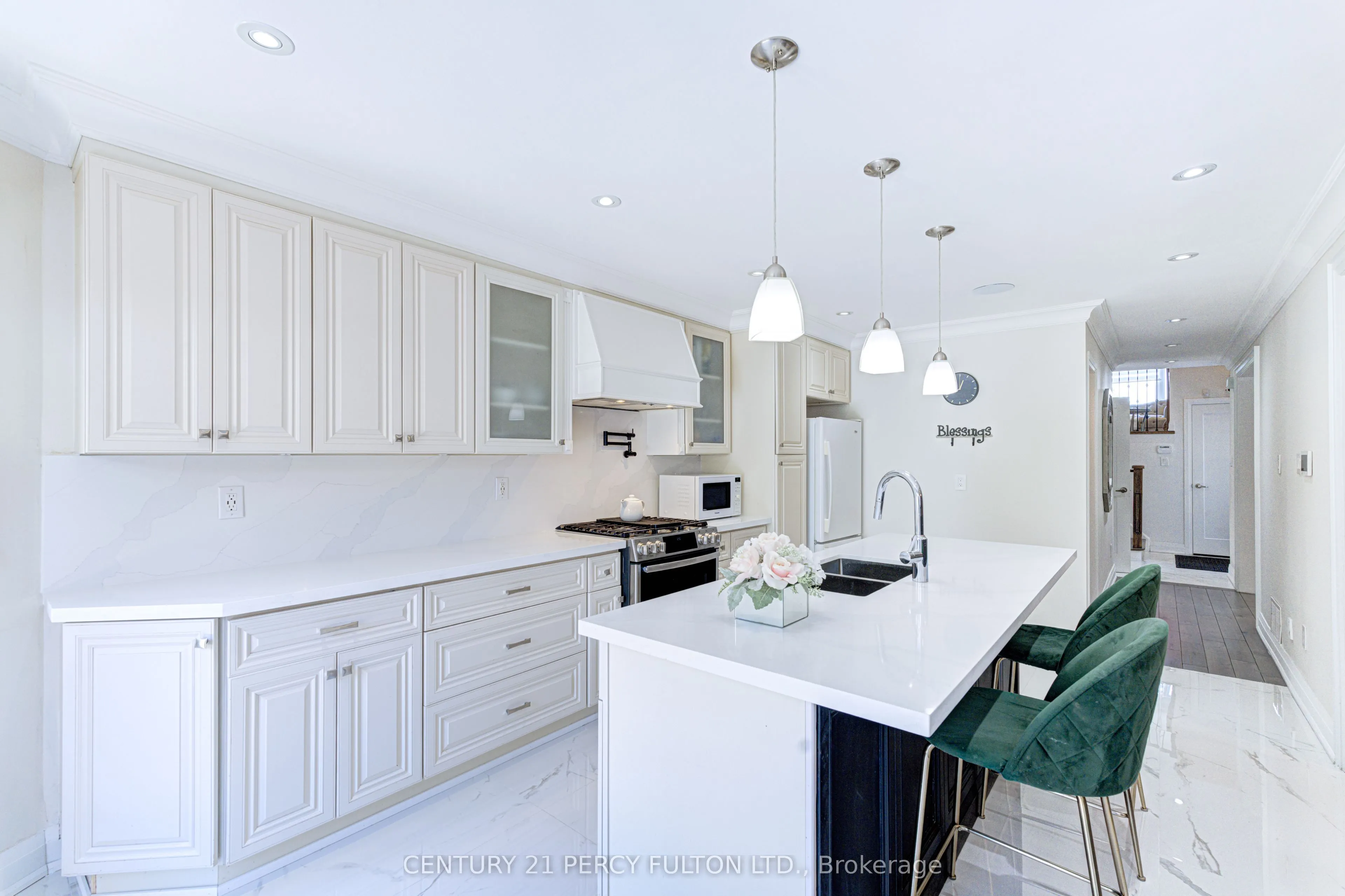 109 Woodcroft Lane