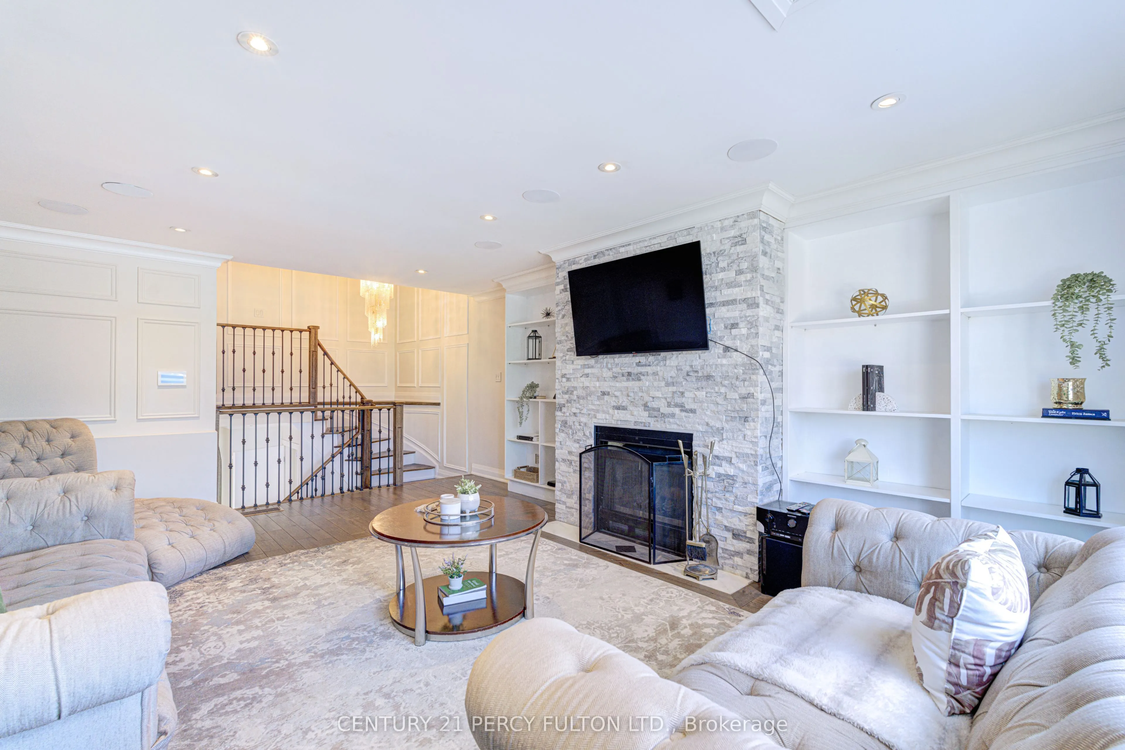 109 Woodcroft Lane
