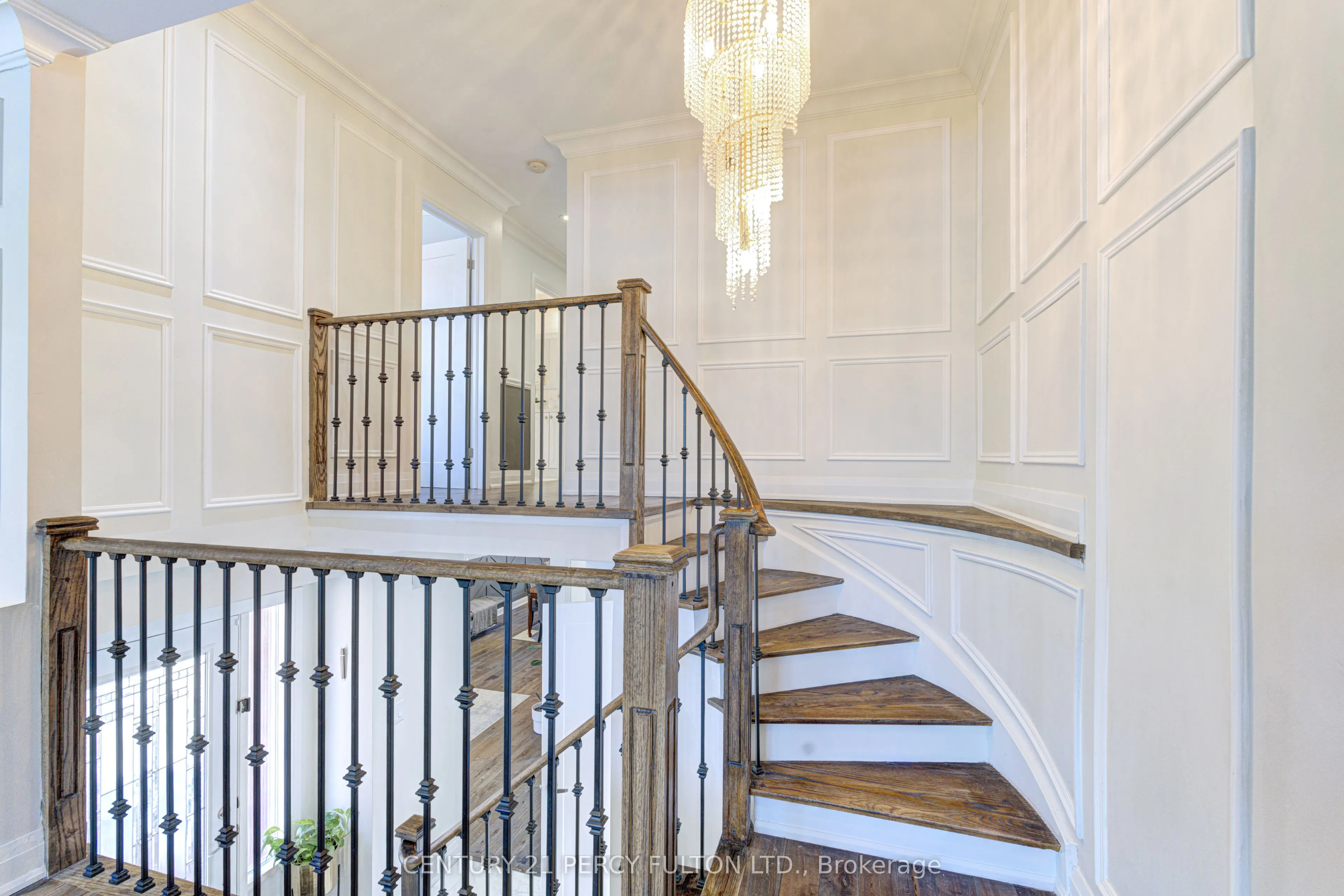 109 Woodcroft Lane