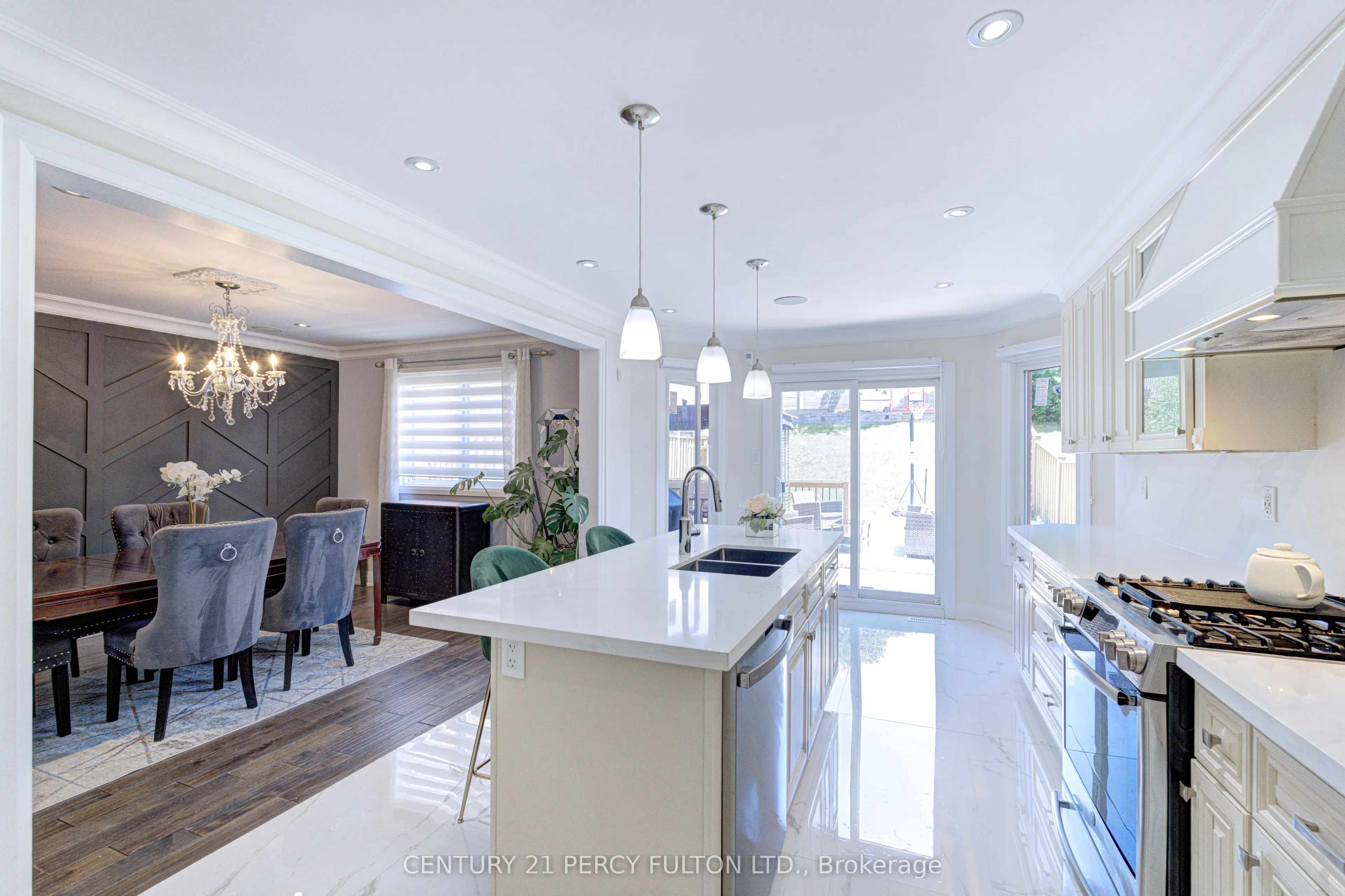109 Woodcroft Lane