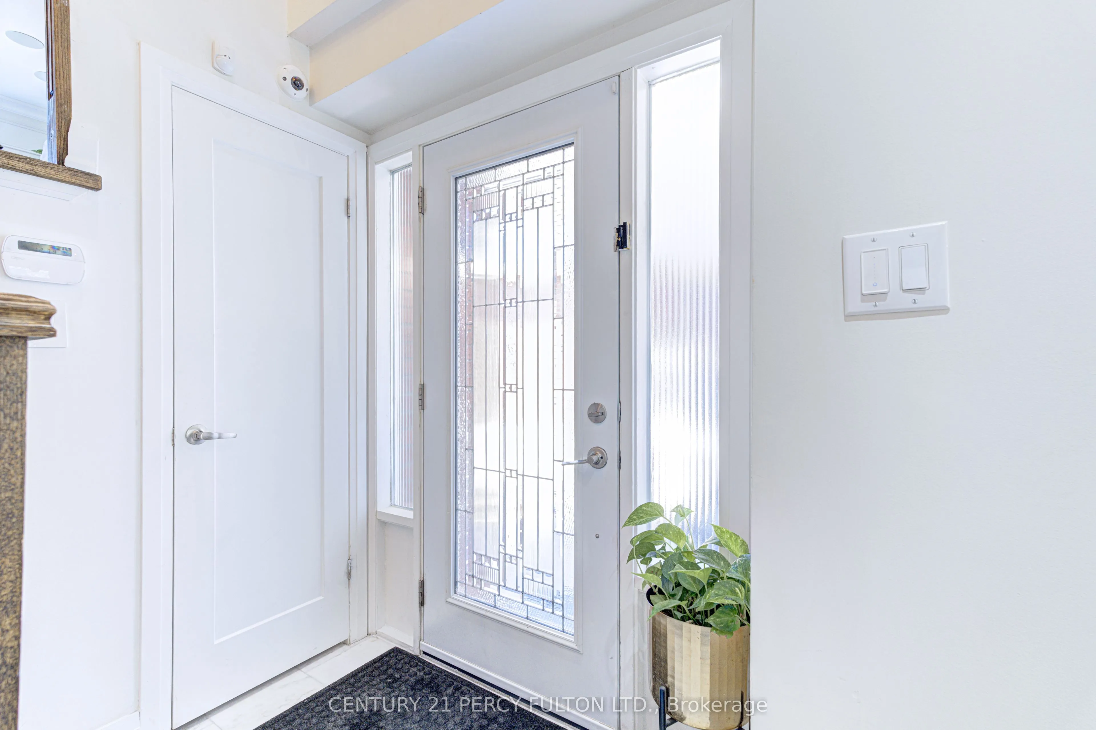 109 Woodcroft Lane