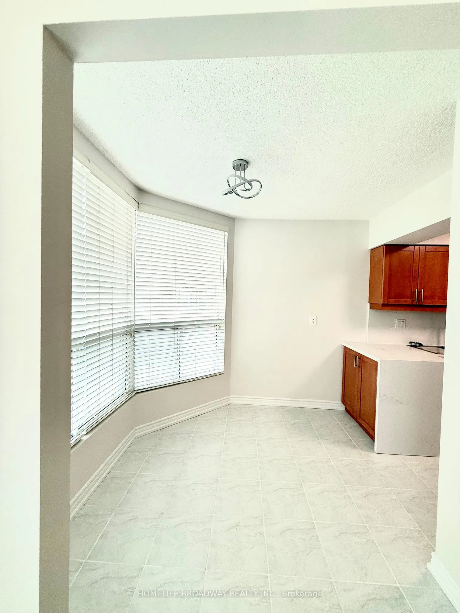 9 Chalmers Road #203