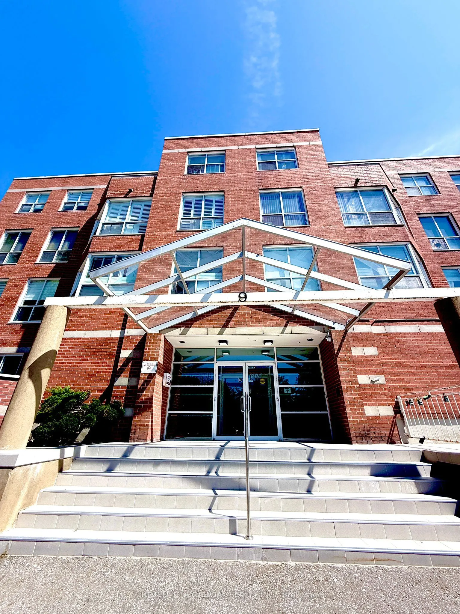 9 Chalmers Road #203