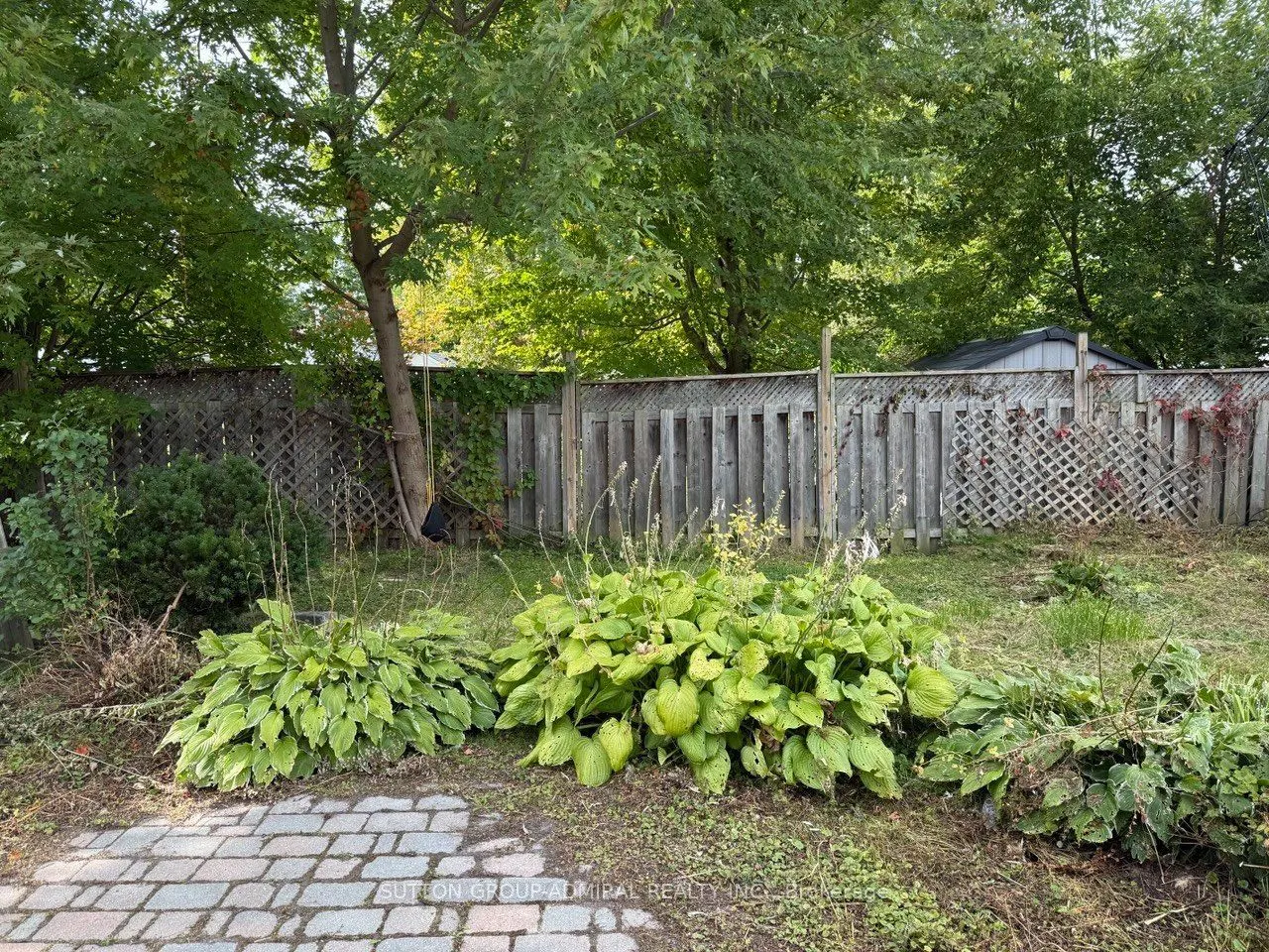 284 Kenwood Avenue