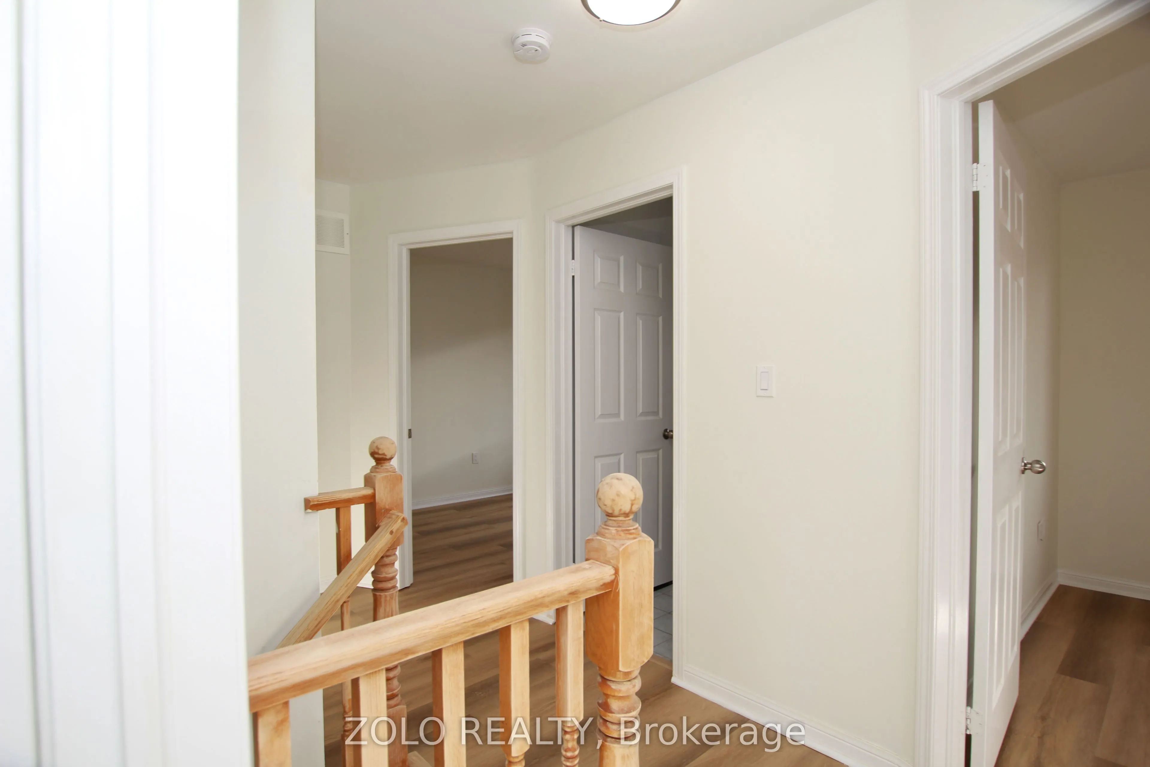 226 Equator Crescent N