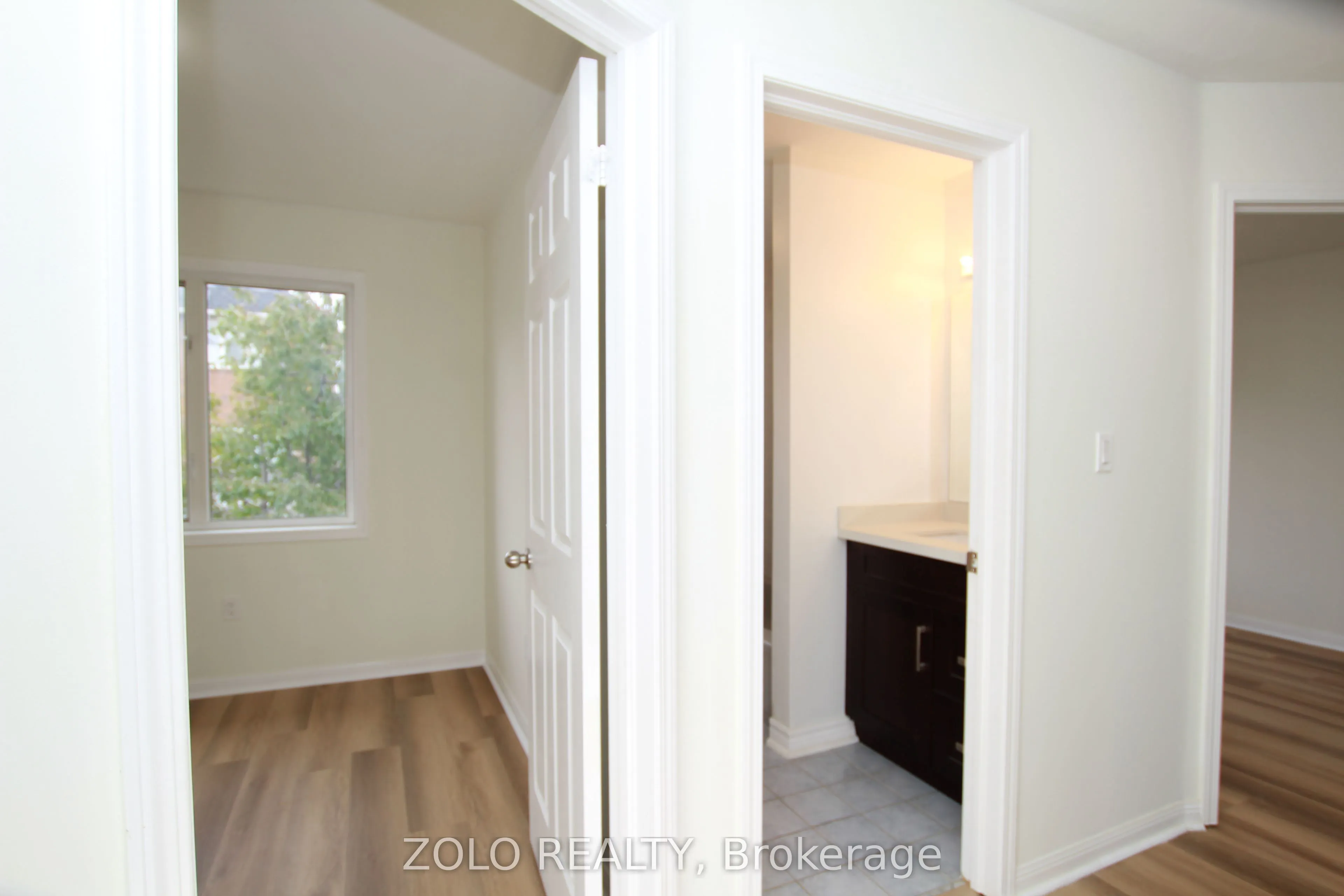 226 Equator Crescent N