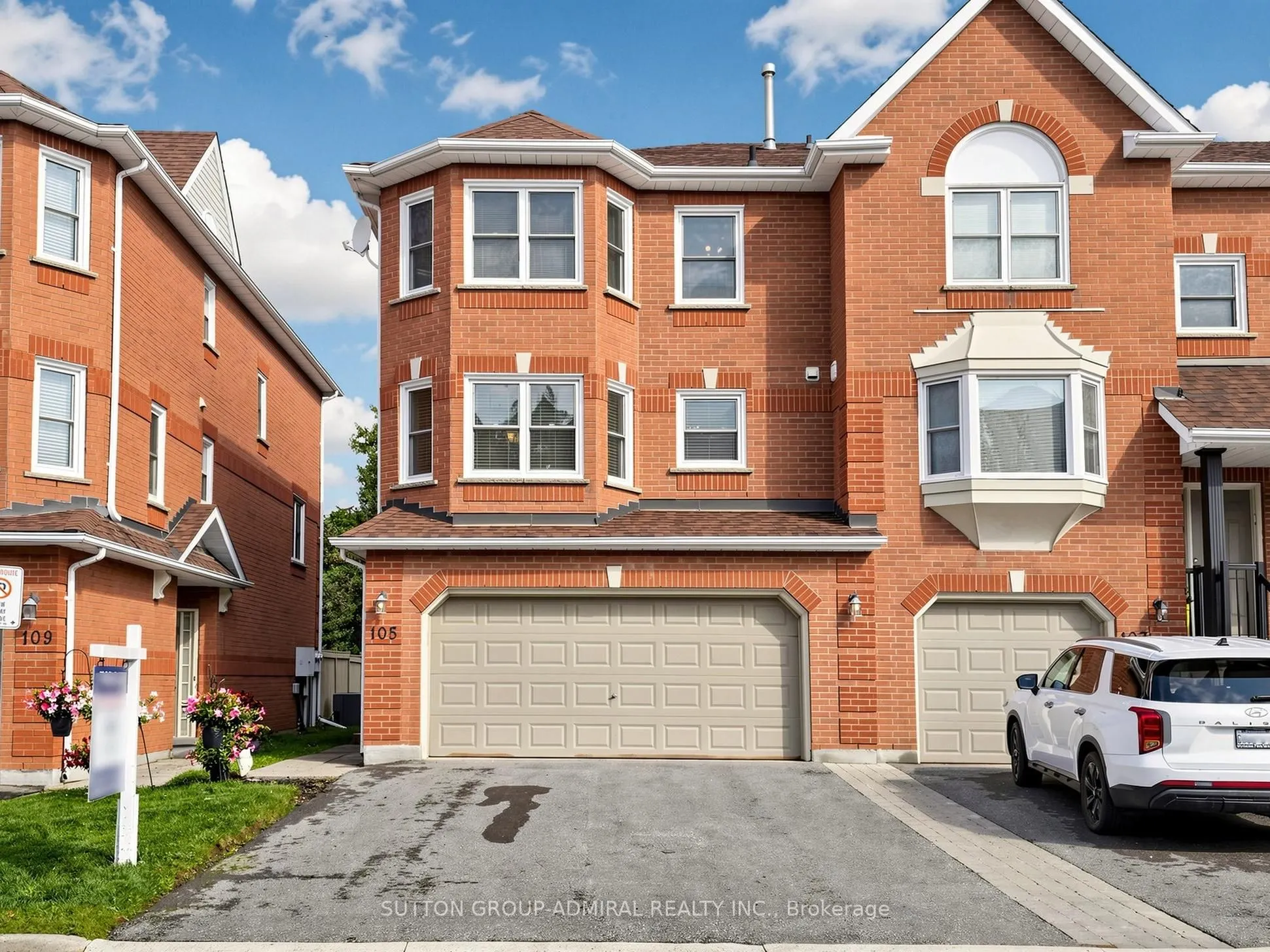 105 Leah Crescent #105