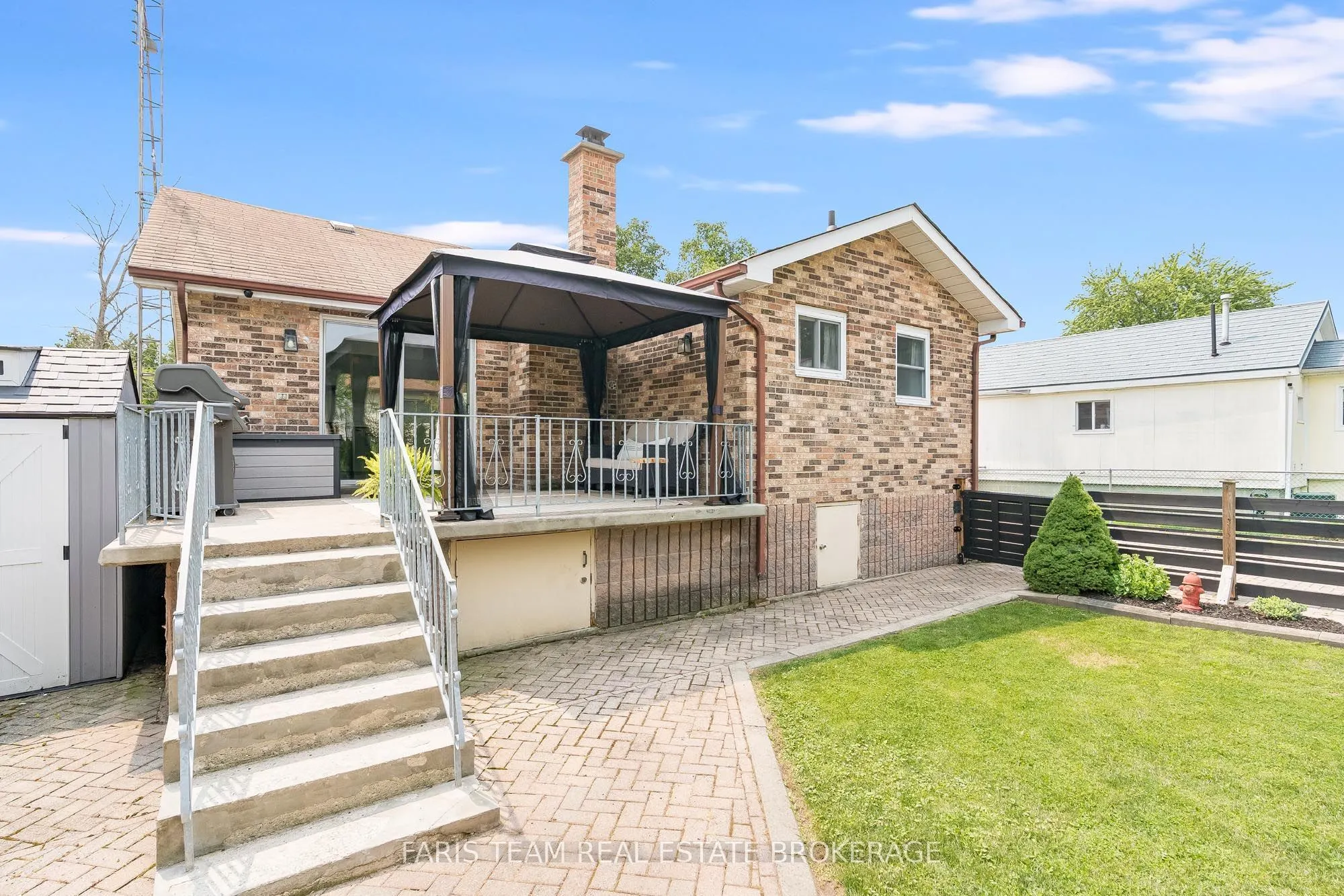 987 Isabella Street