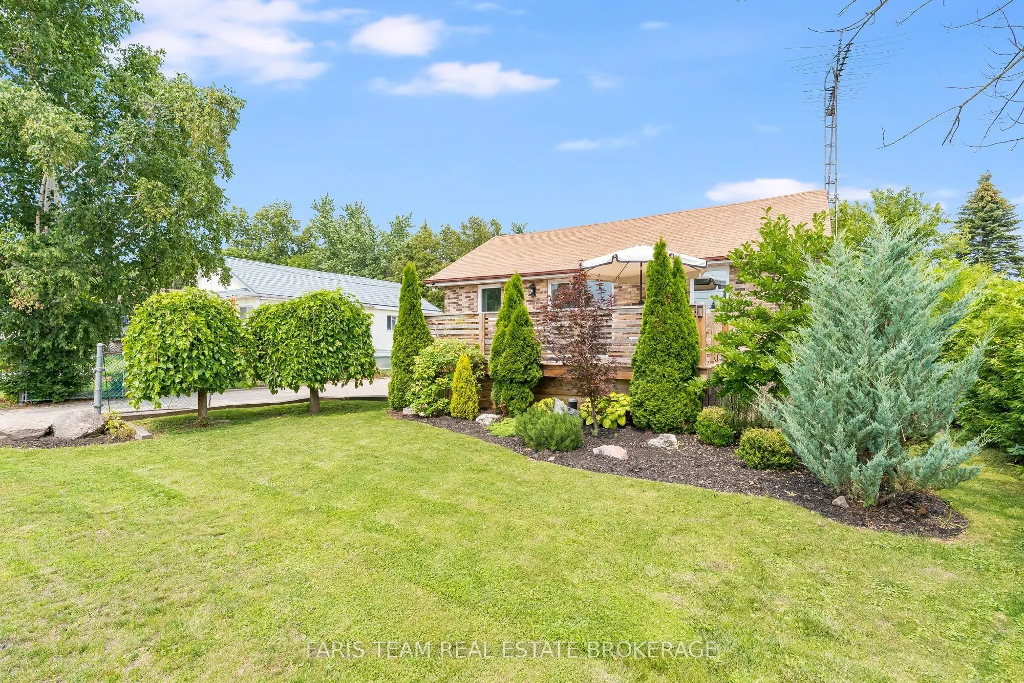 987 Isabella Street