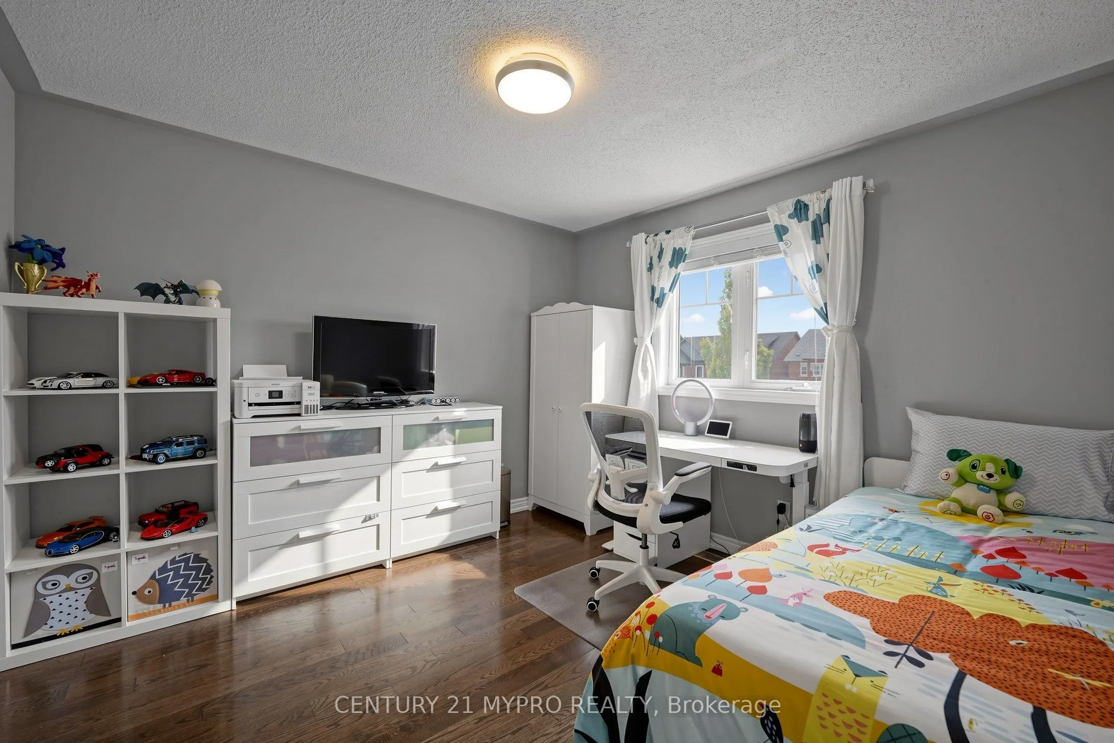 225 Silver Maple Road
