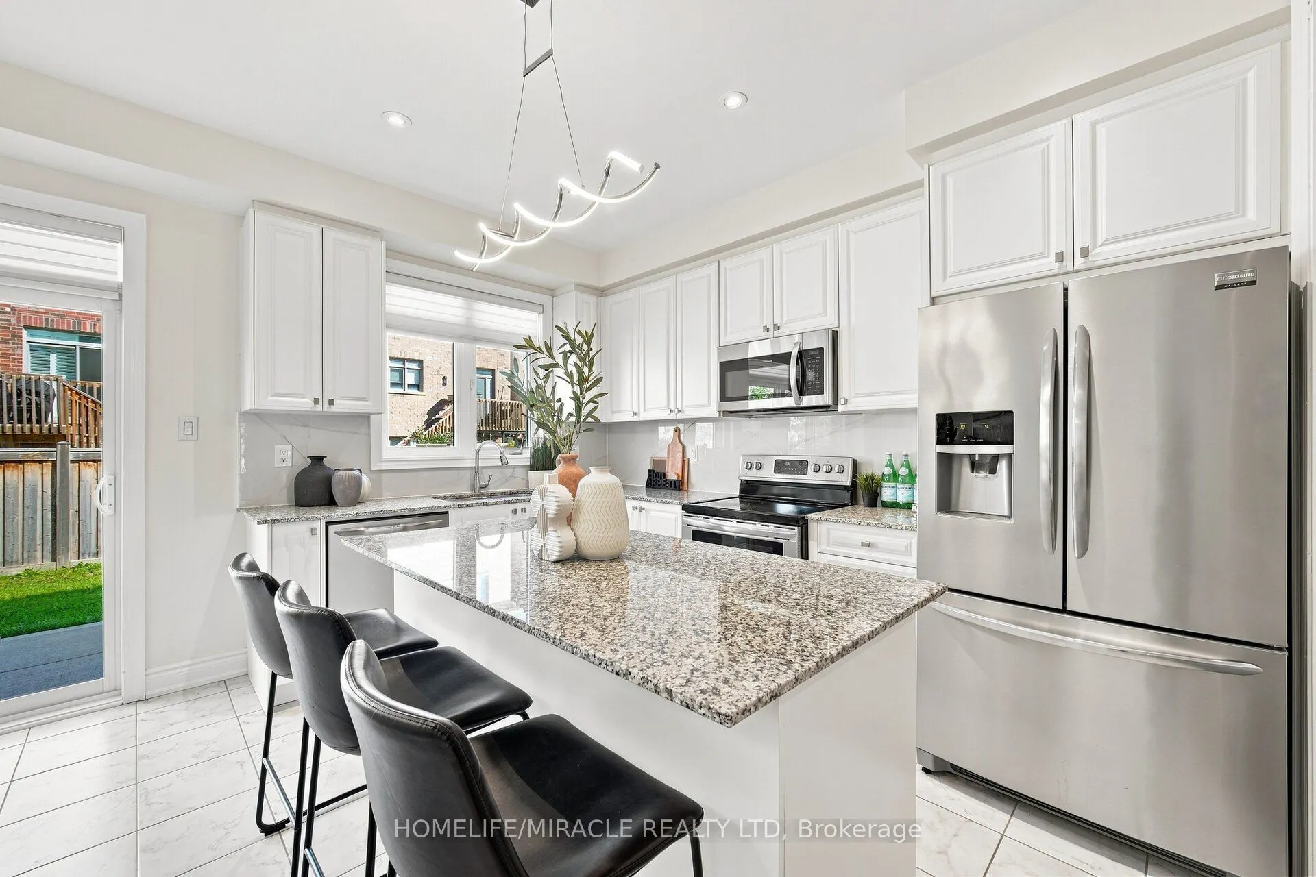 14 Zenith Avenue