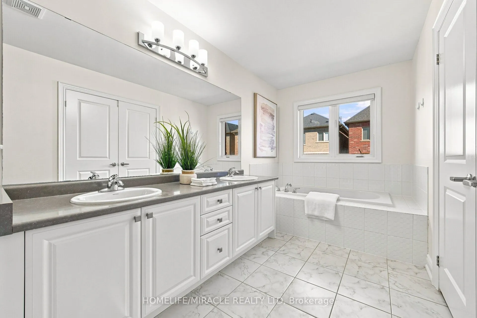 14 Zenith Avenue