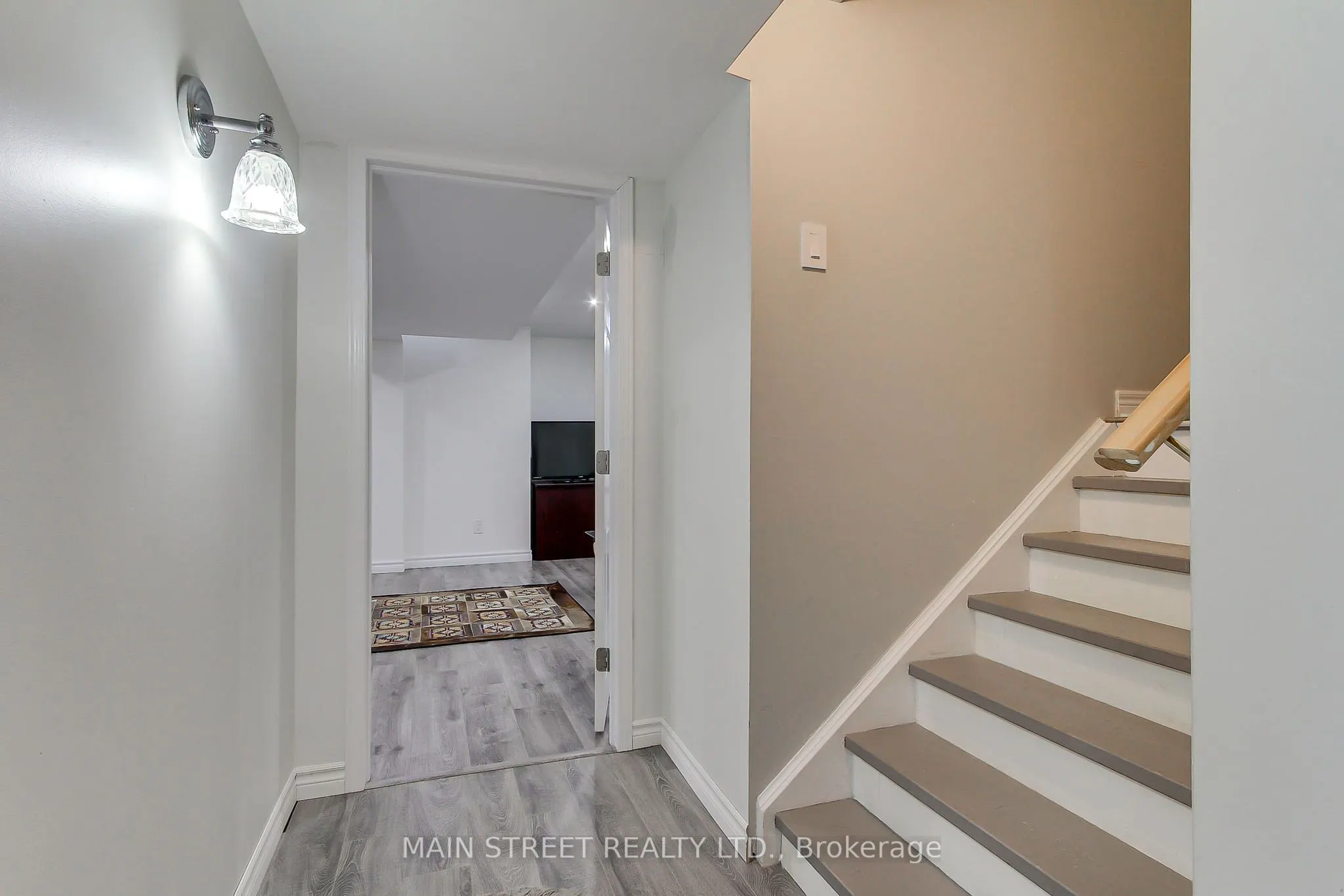 34 Grey Wing Avenue