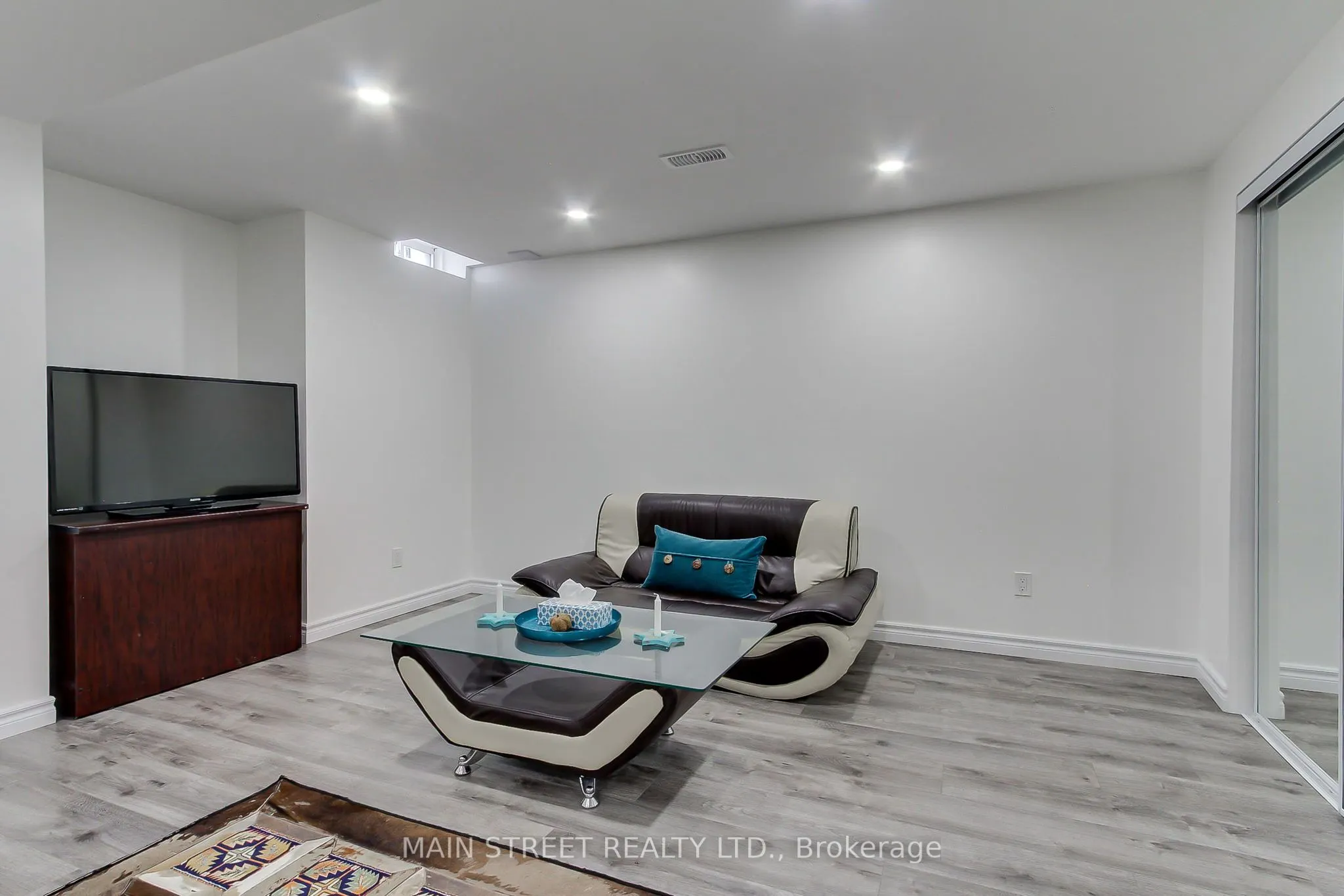34 Grey Wing Avenue