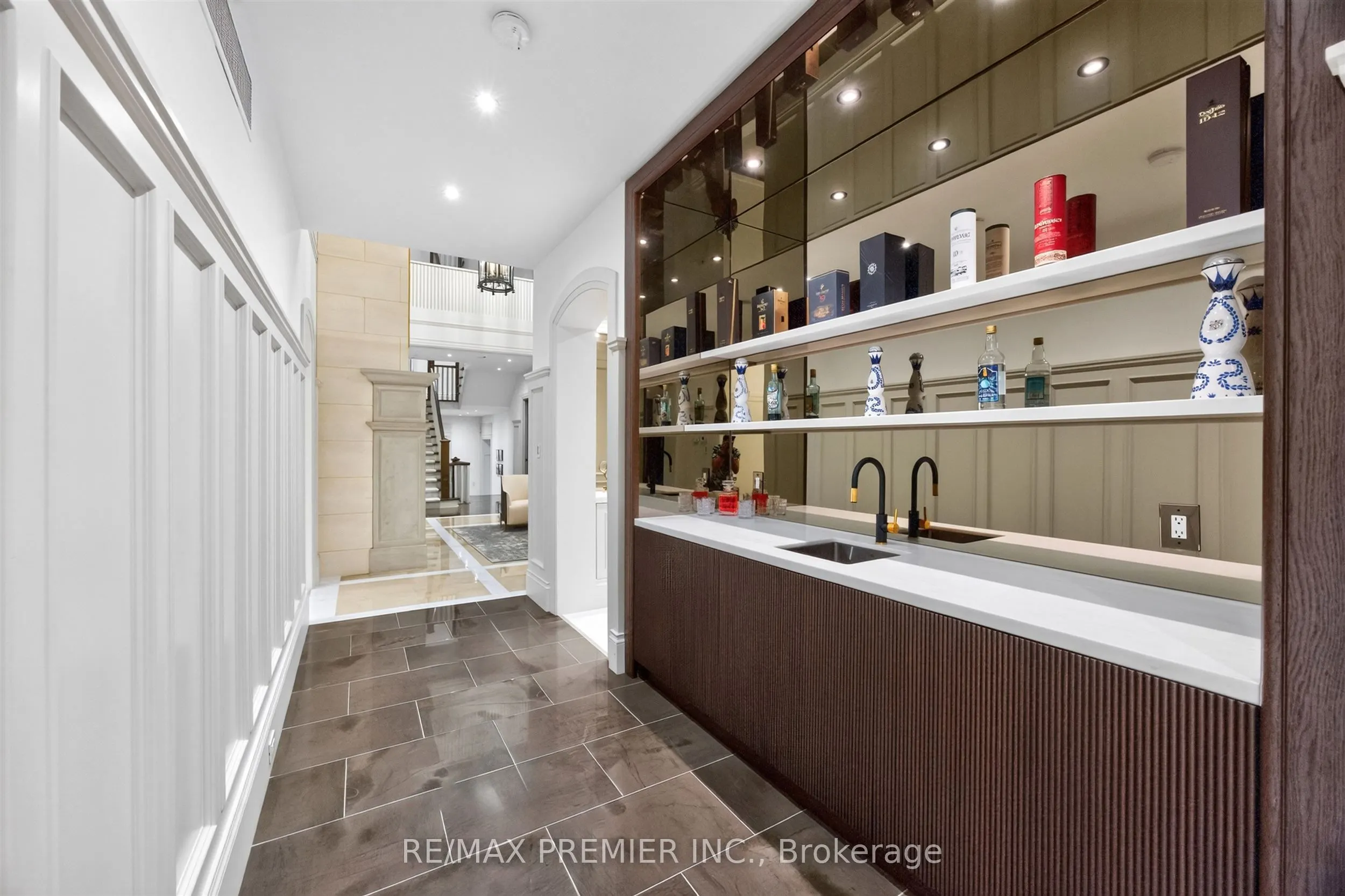 40 Golf Avenue