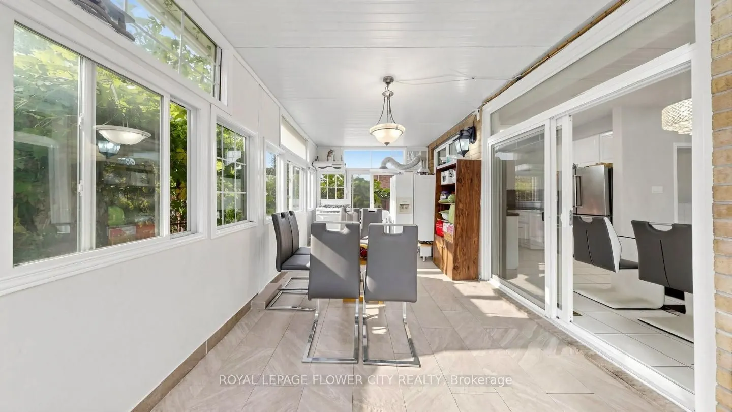 70 Boom Road
