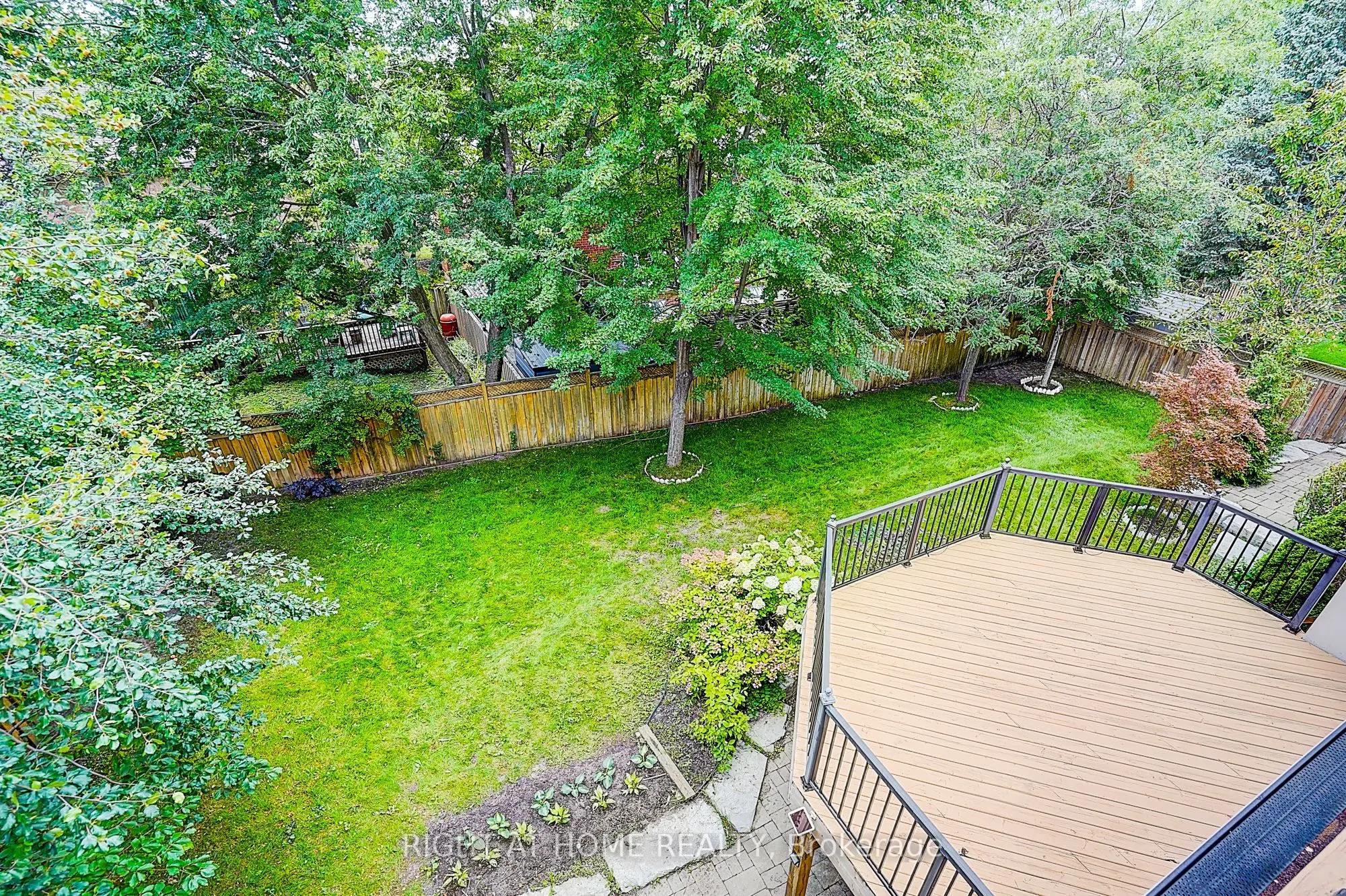 16 Fairview Avenue