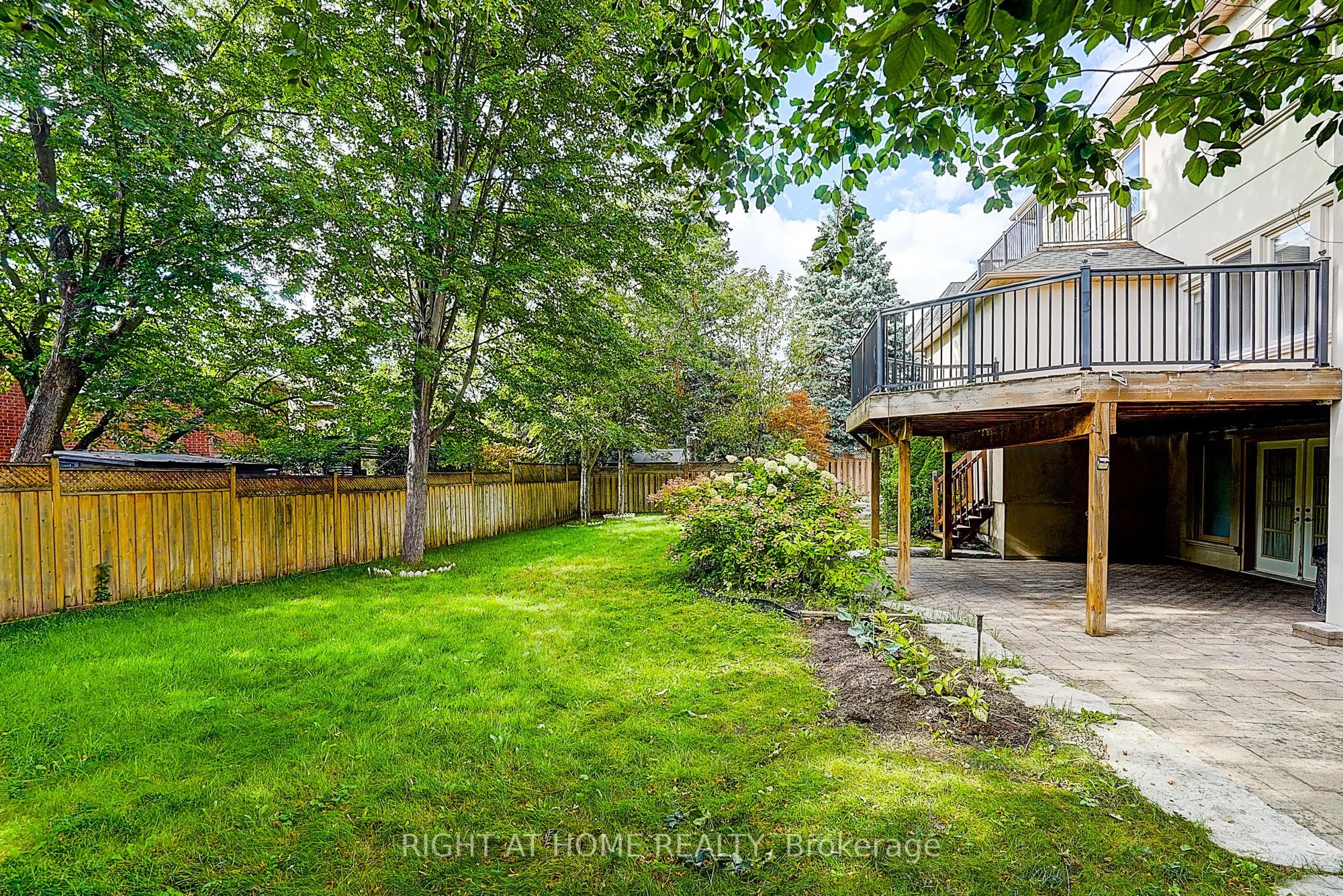 16 Fairview Avenue