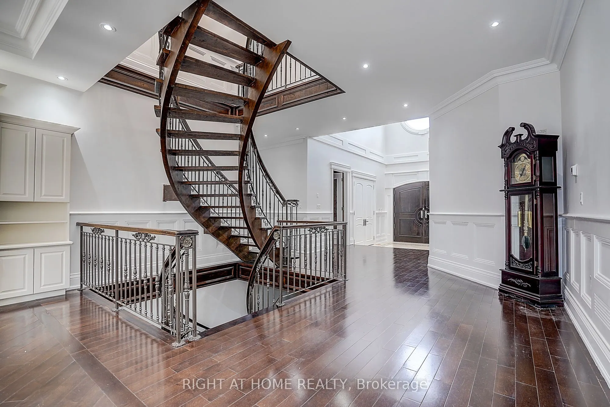 16 Fairview Avenue