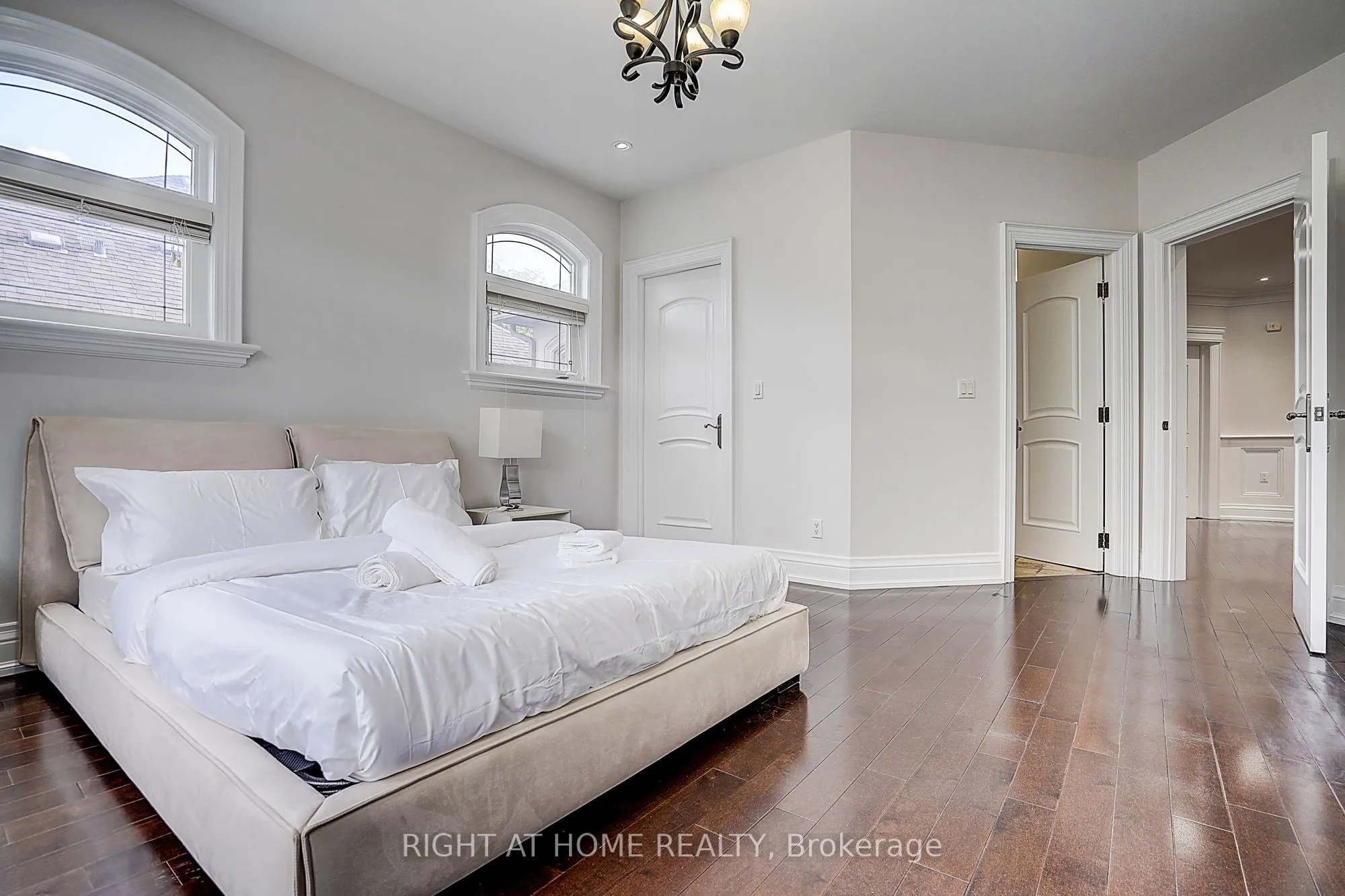 16 Fairview Avenue
