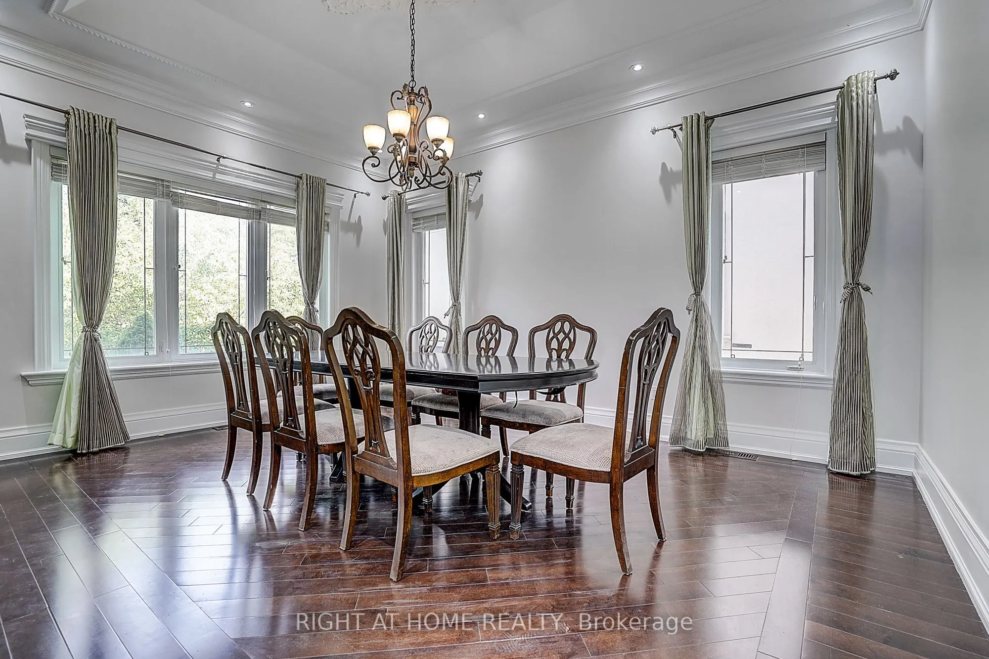 16 Fairview Avenue