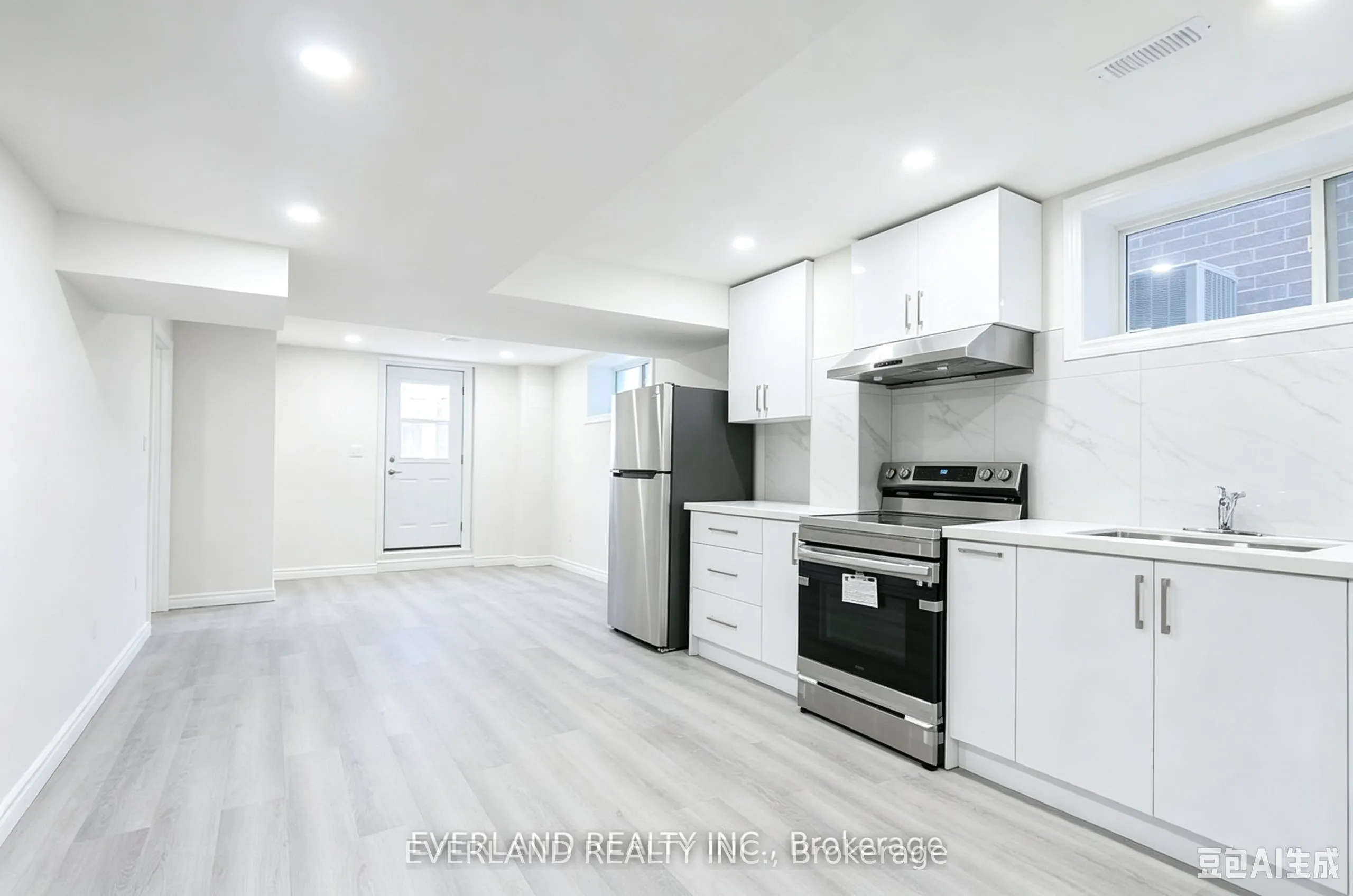 21 Kenneth Ross Bend
