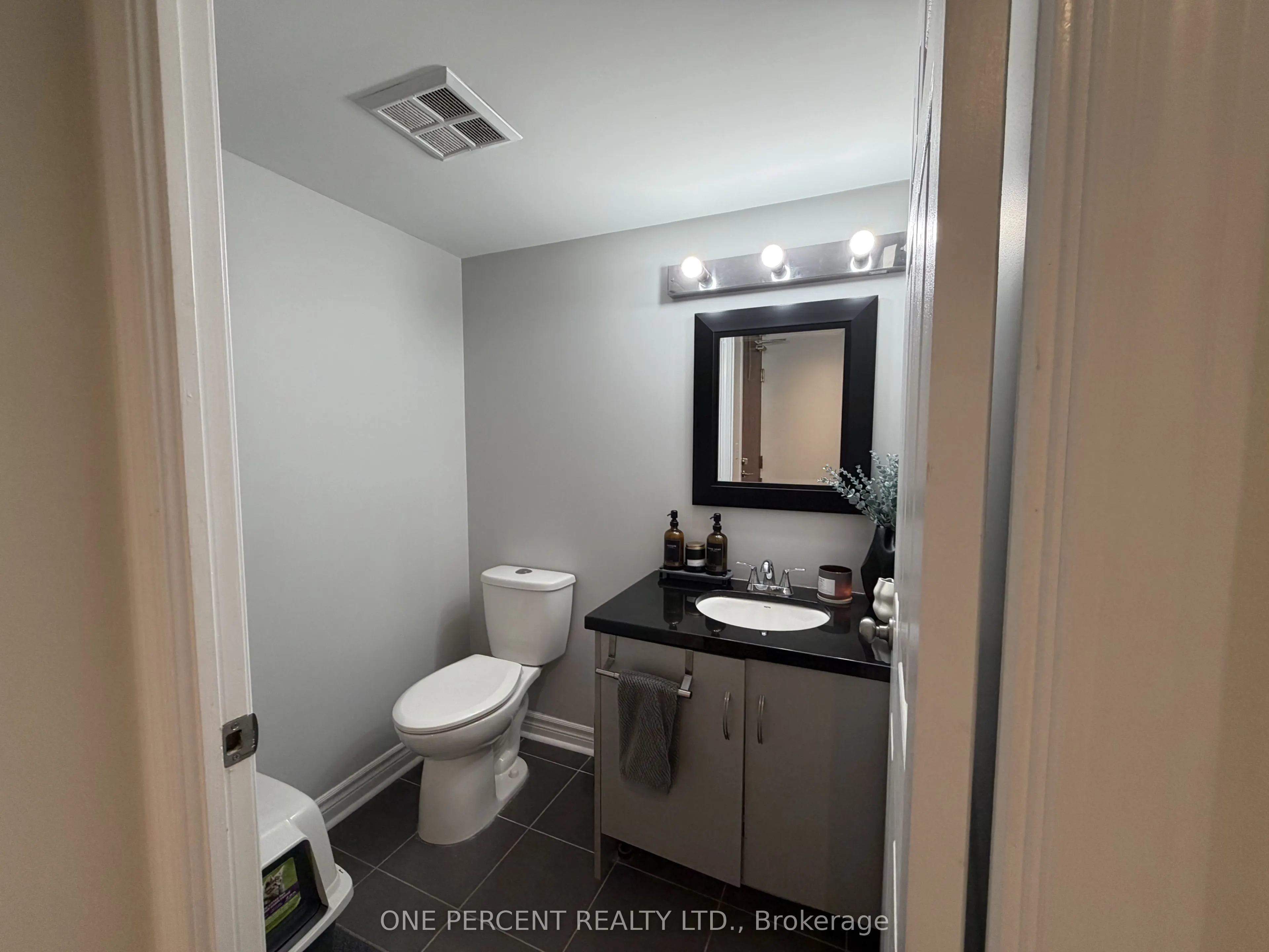 3 Ellesmere Street #607