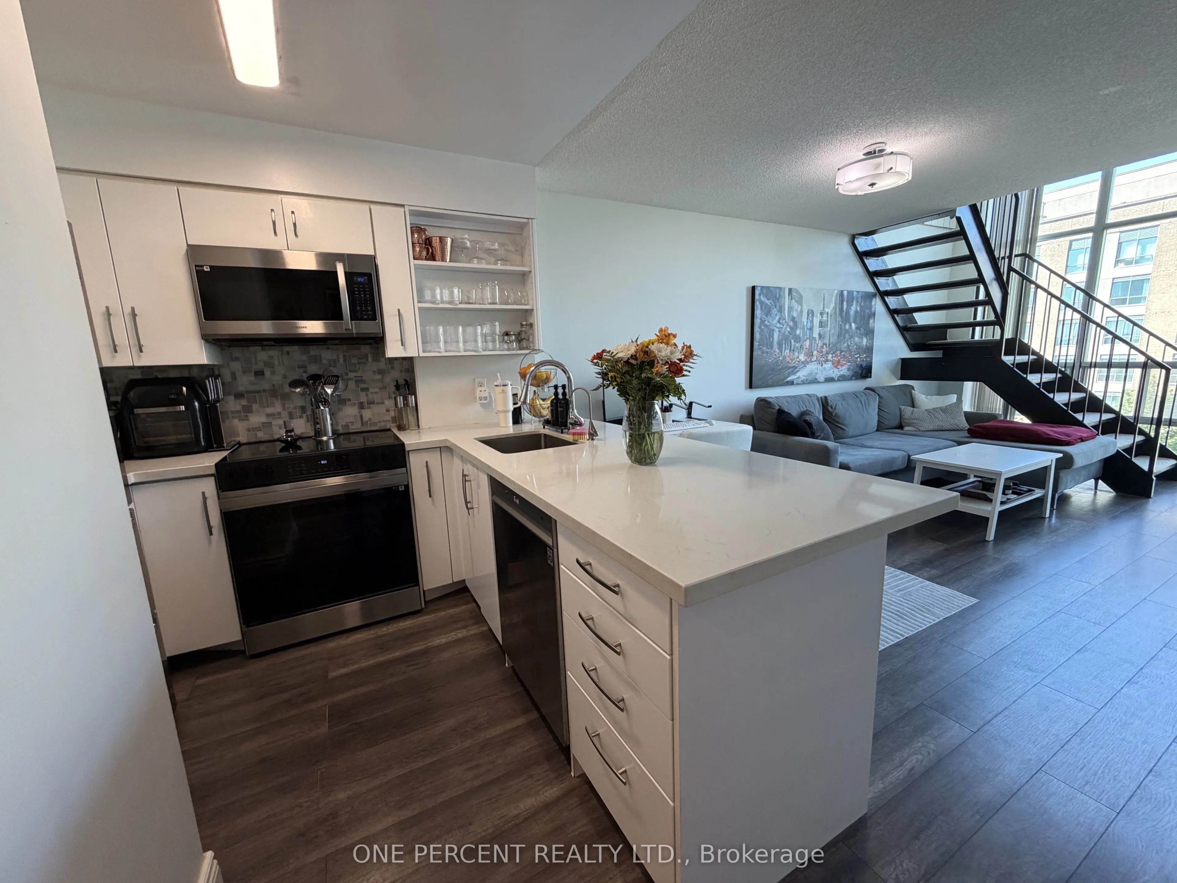 3 Ellesmere Street #607