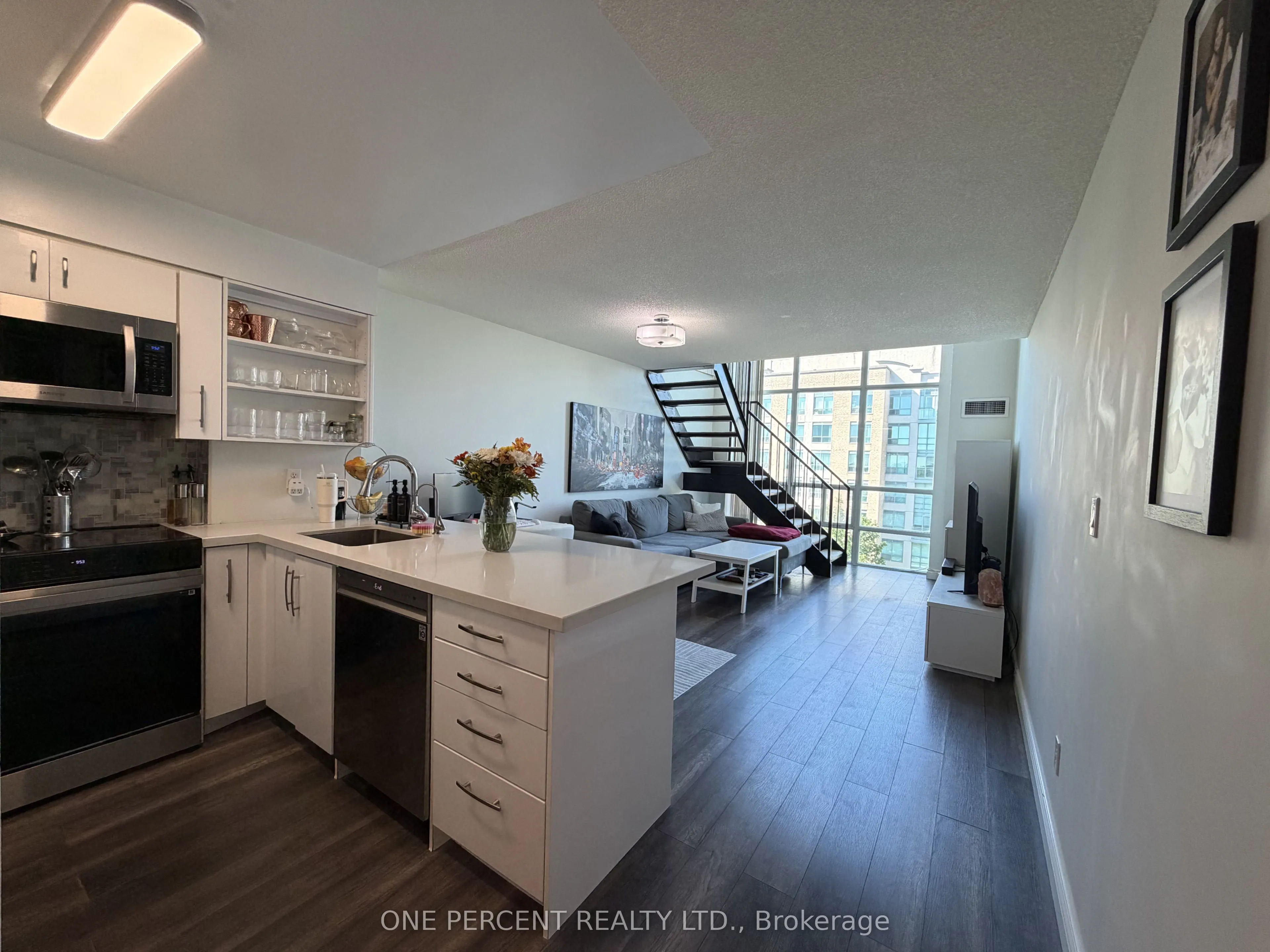 3 Ellesmere Street #607