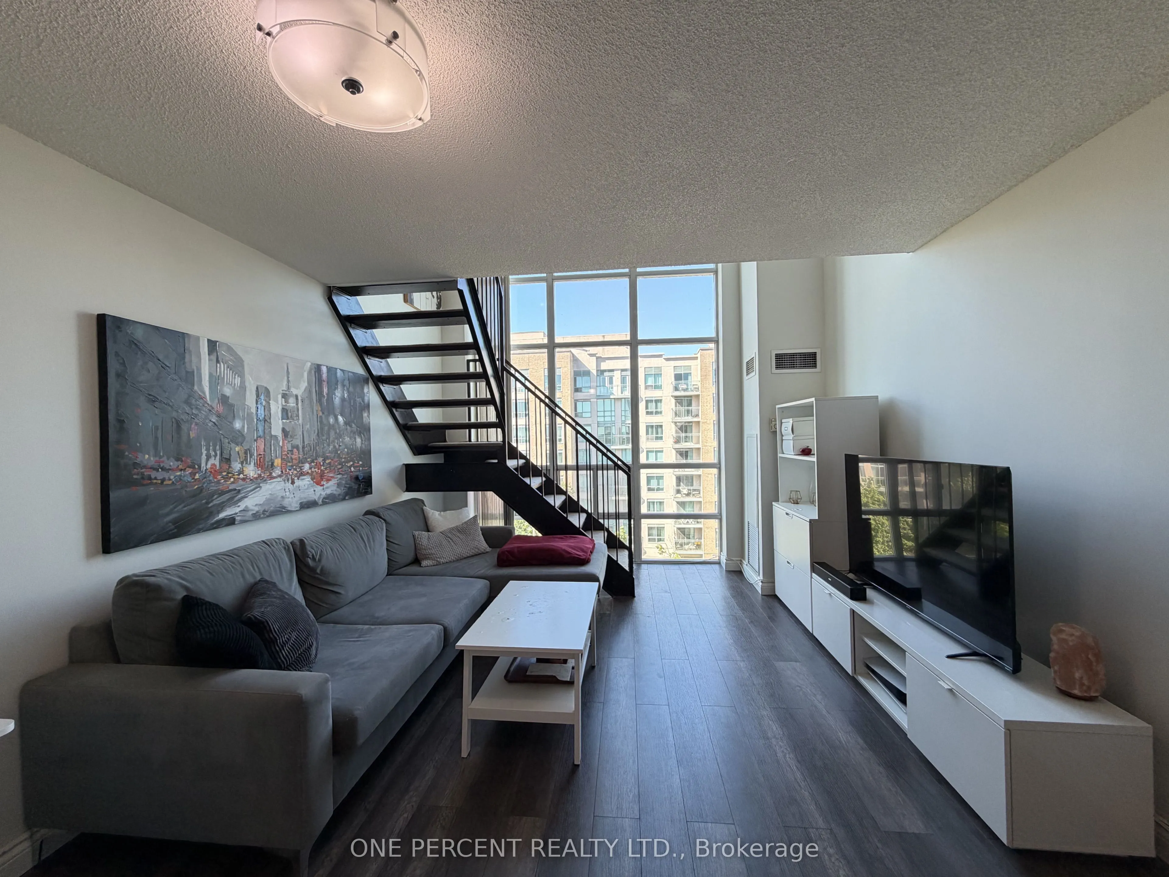 3 Ellesmere Street #607