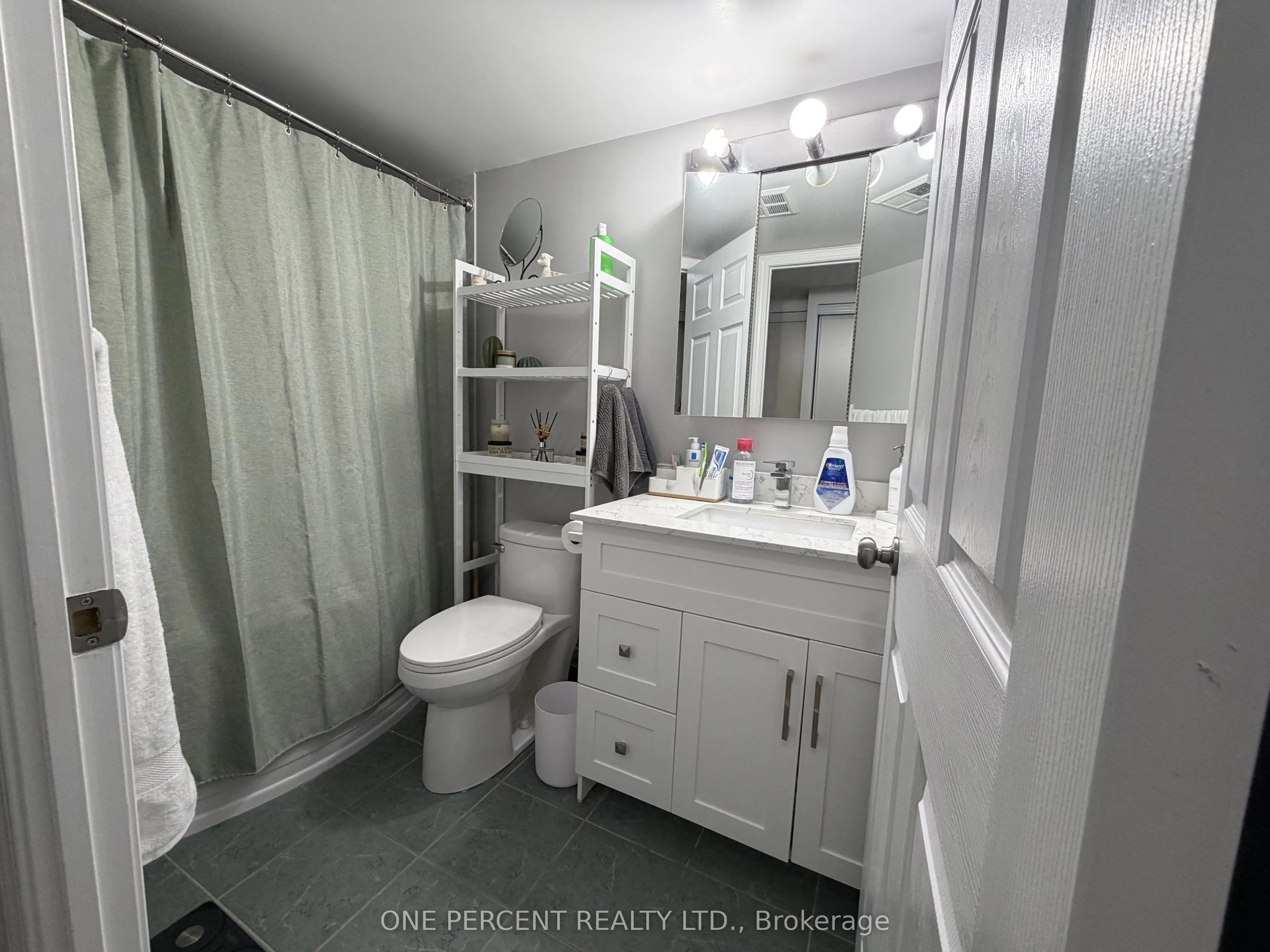 3 Ellesmere Street #607