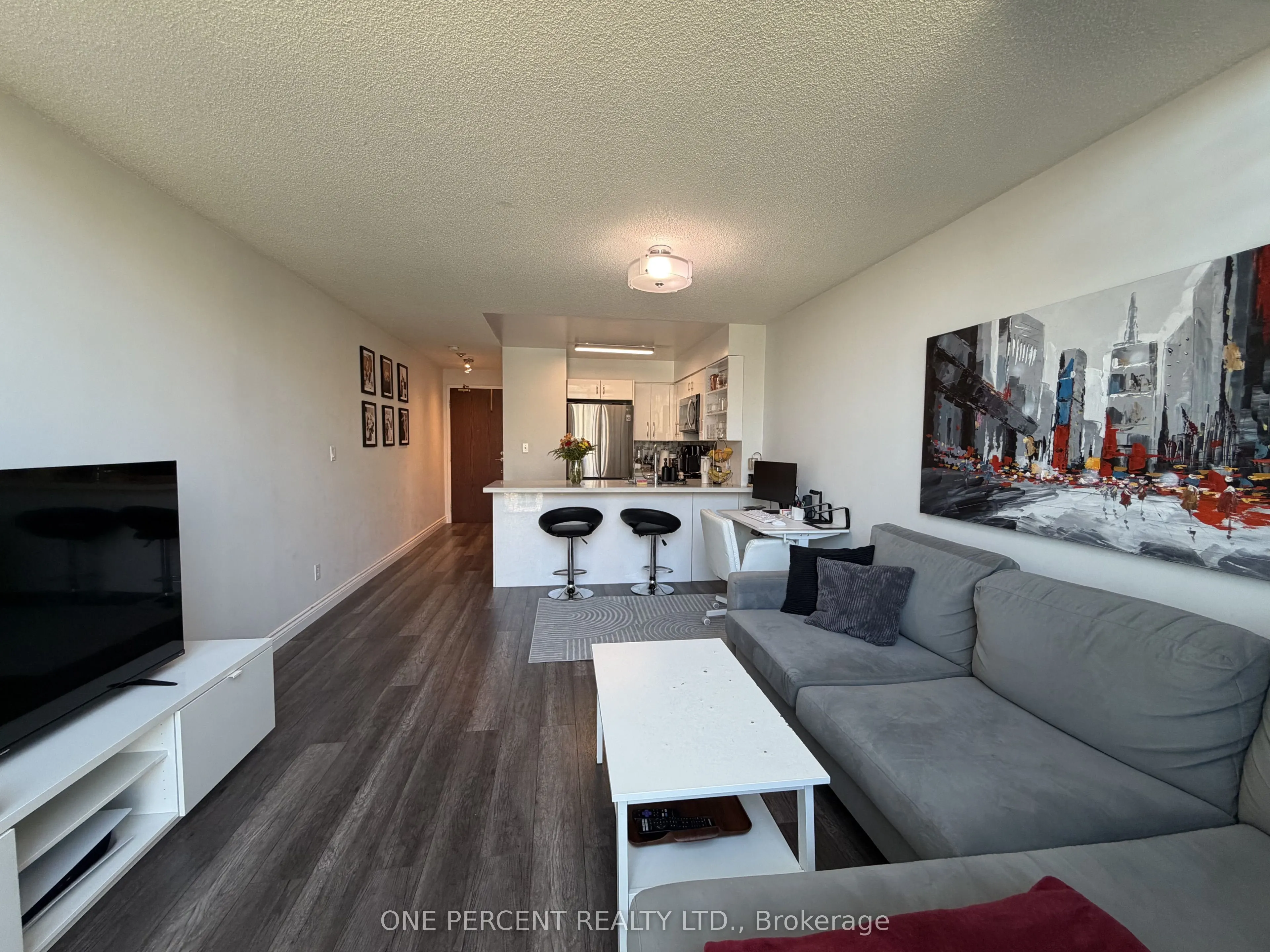 3 Ellesmere Street #607