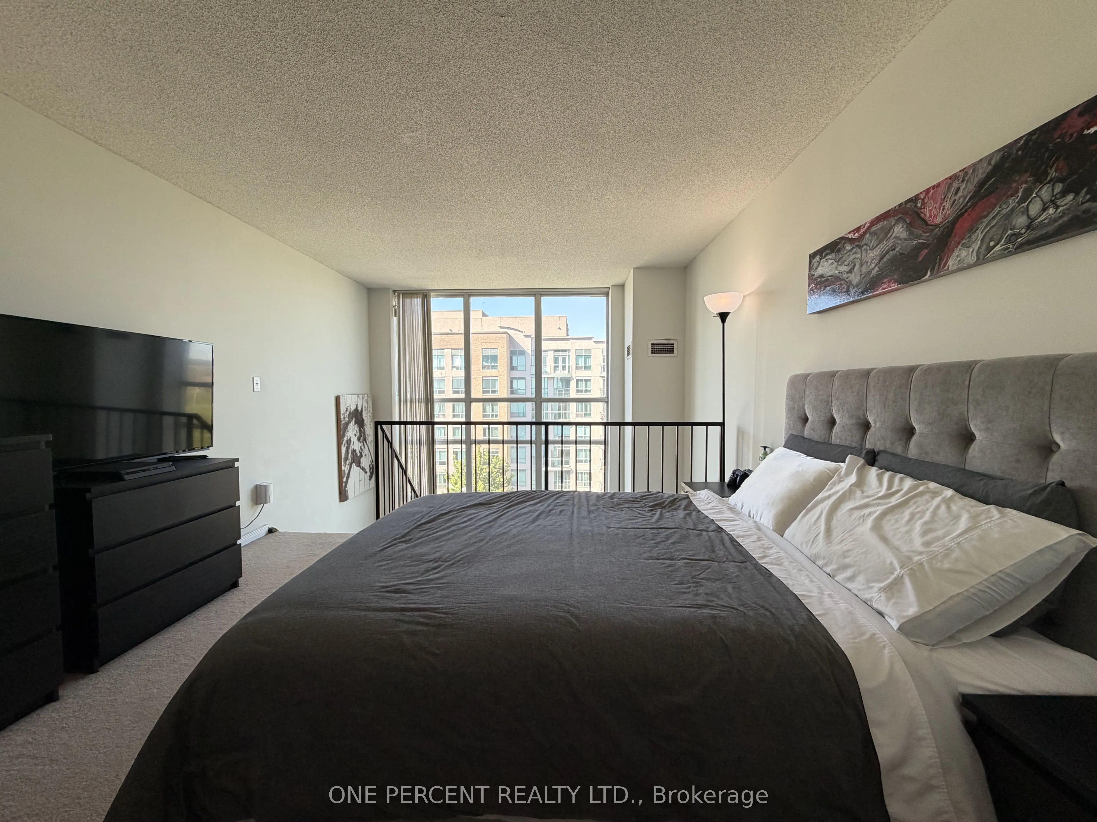 3 Ellesmere Street #607