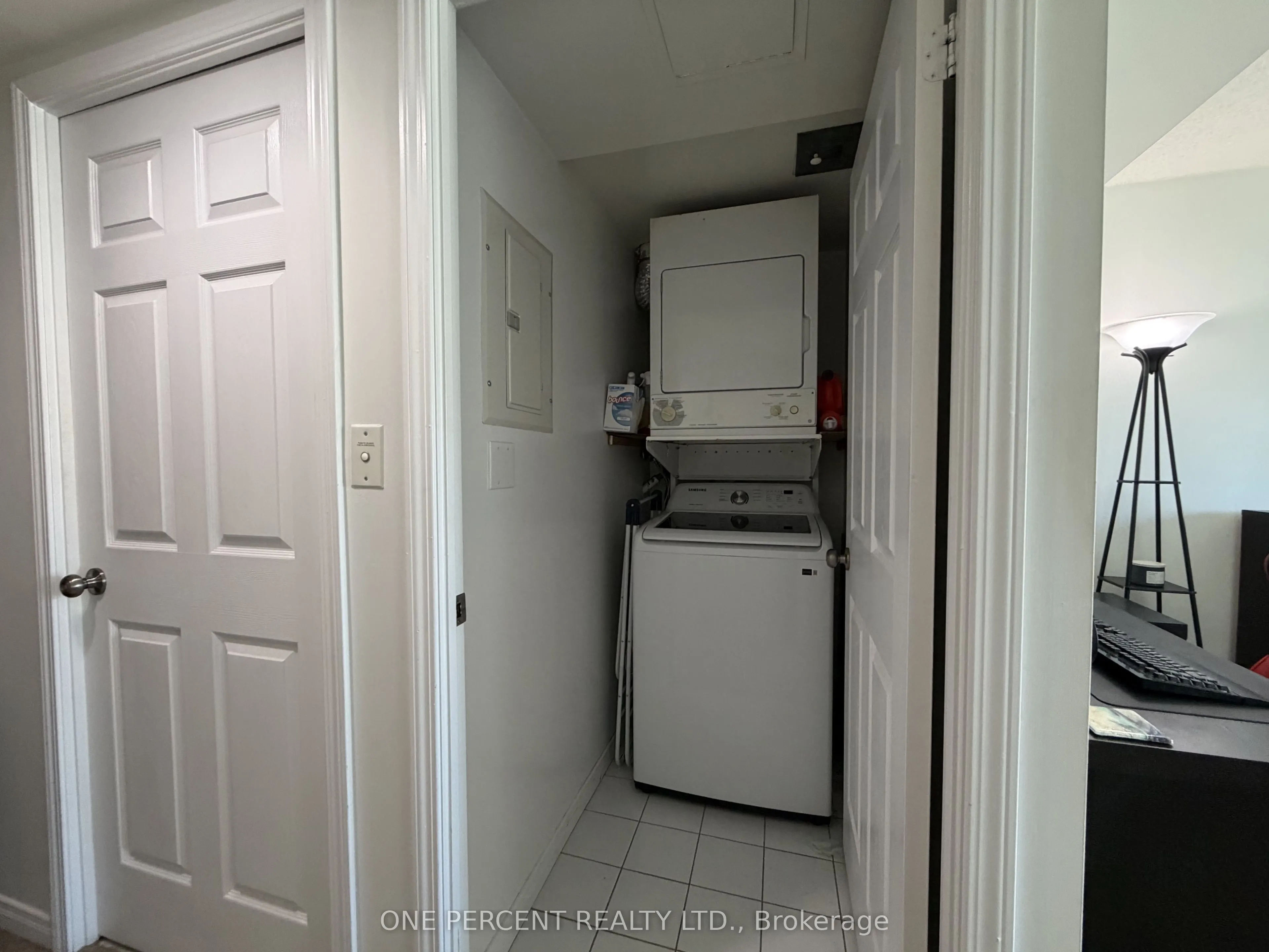 3 Ellesmere Street #607