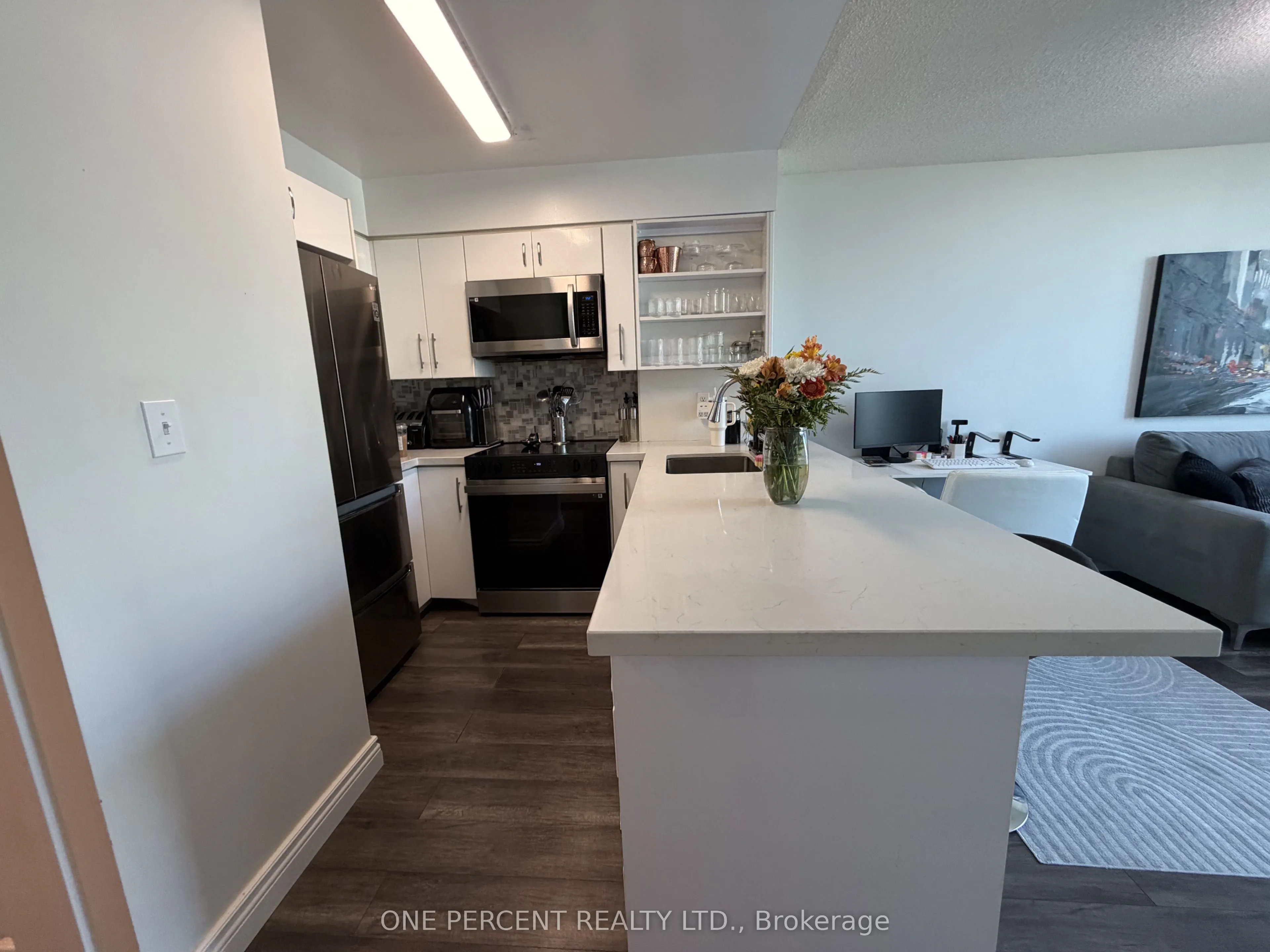 3 Ellesmere Street #607