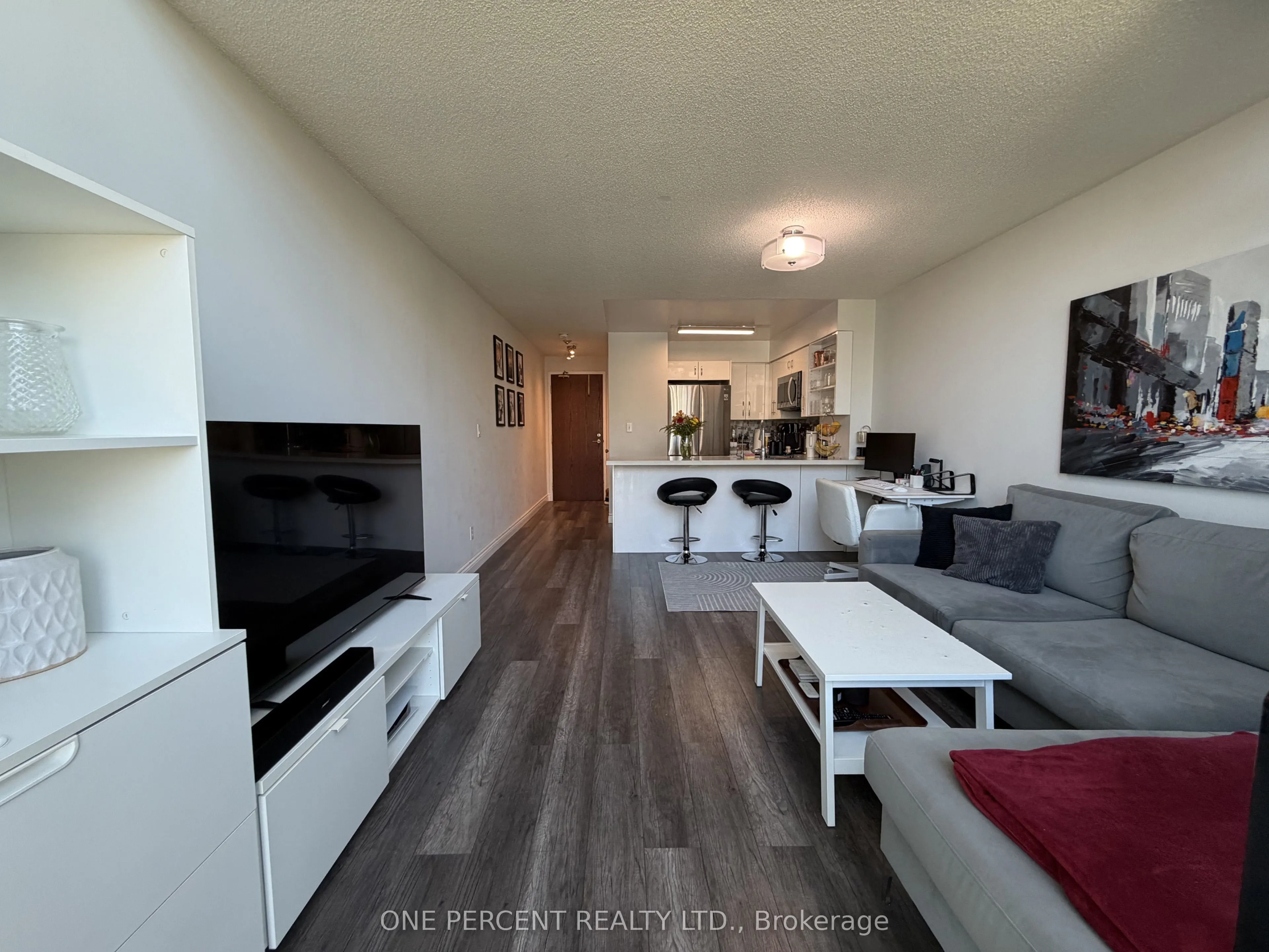 3 Ellesmere Street #607