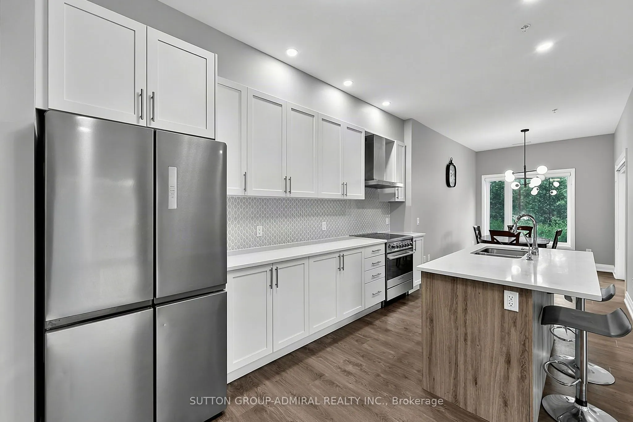 64 Queen Street S #G3