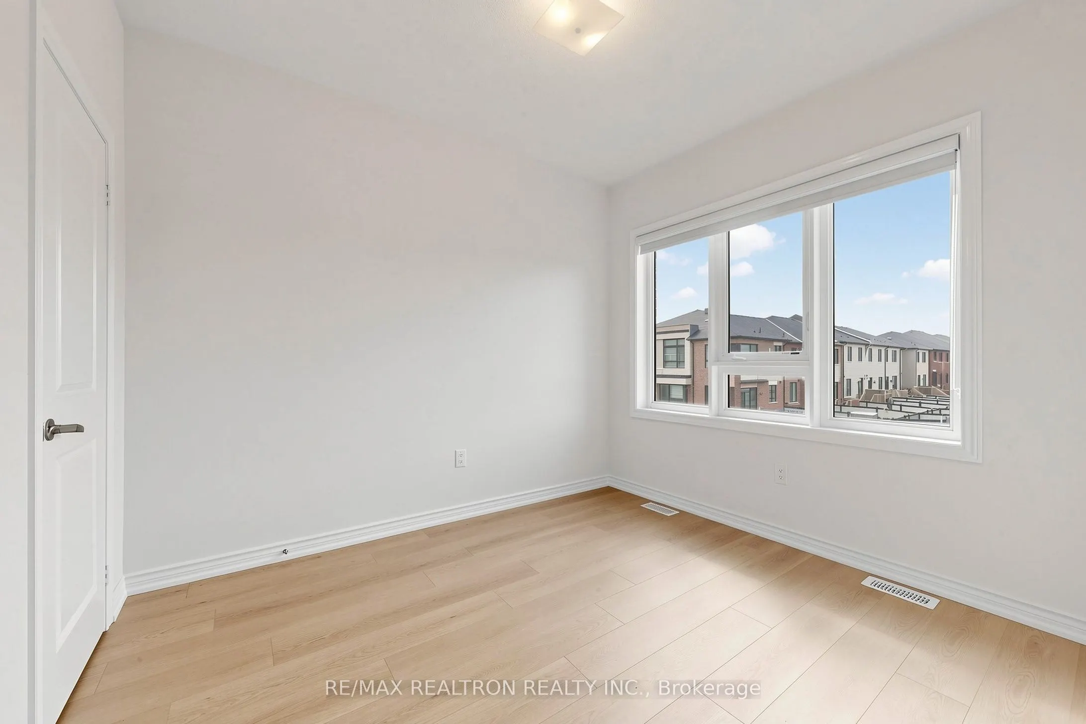 8 Hewison Avenue