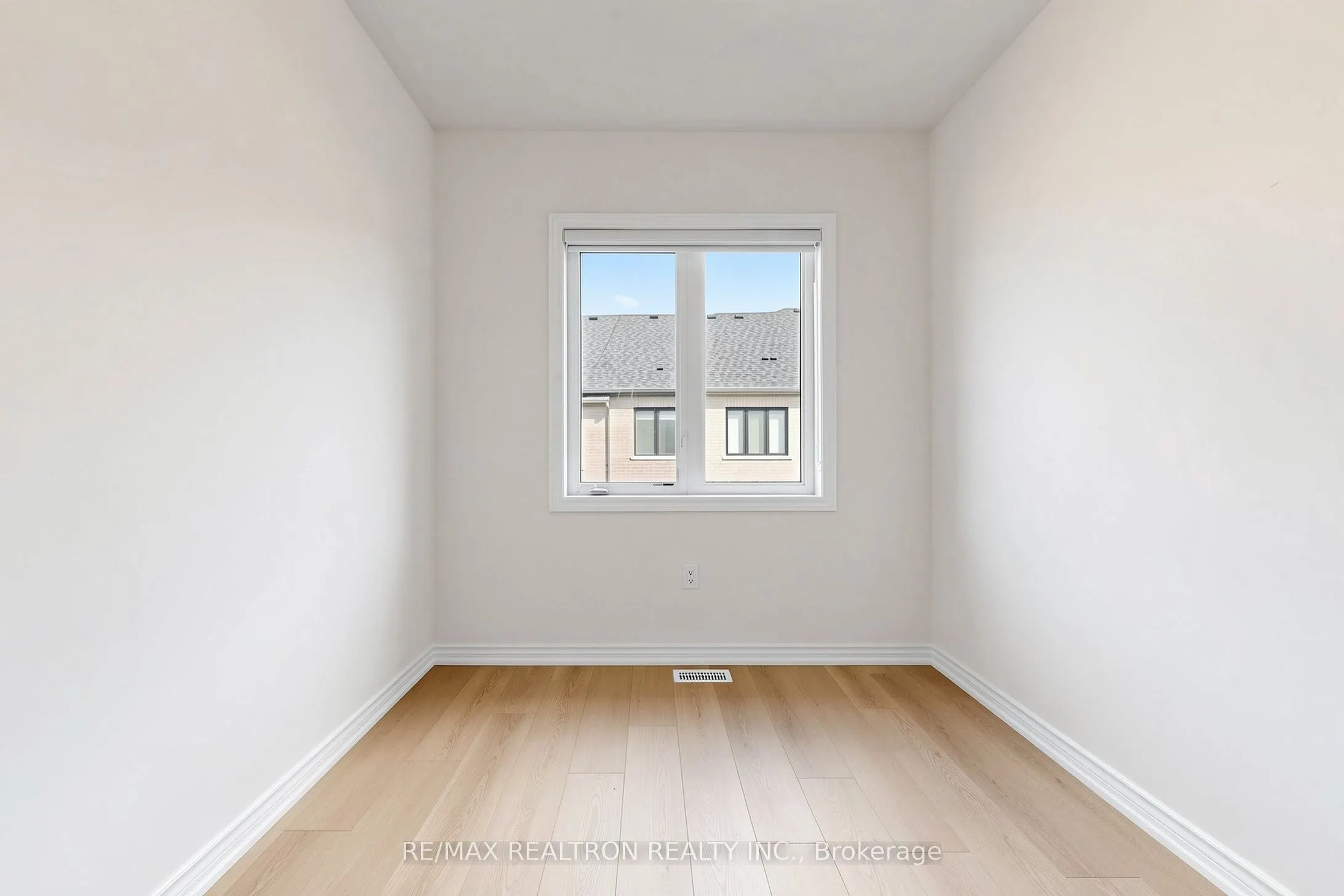 8 Hewison Avenue