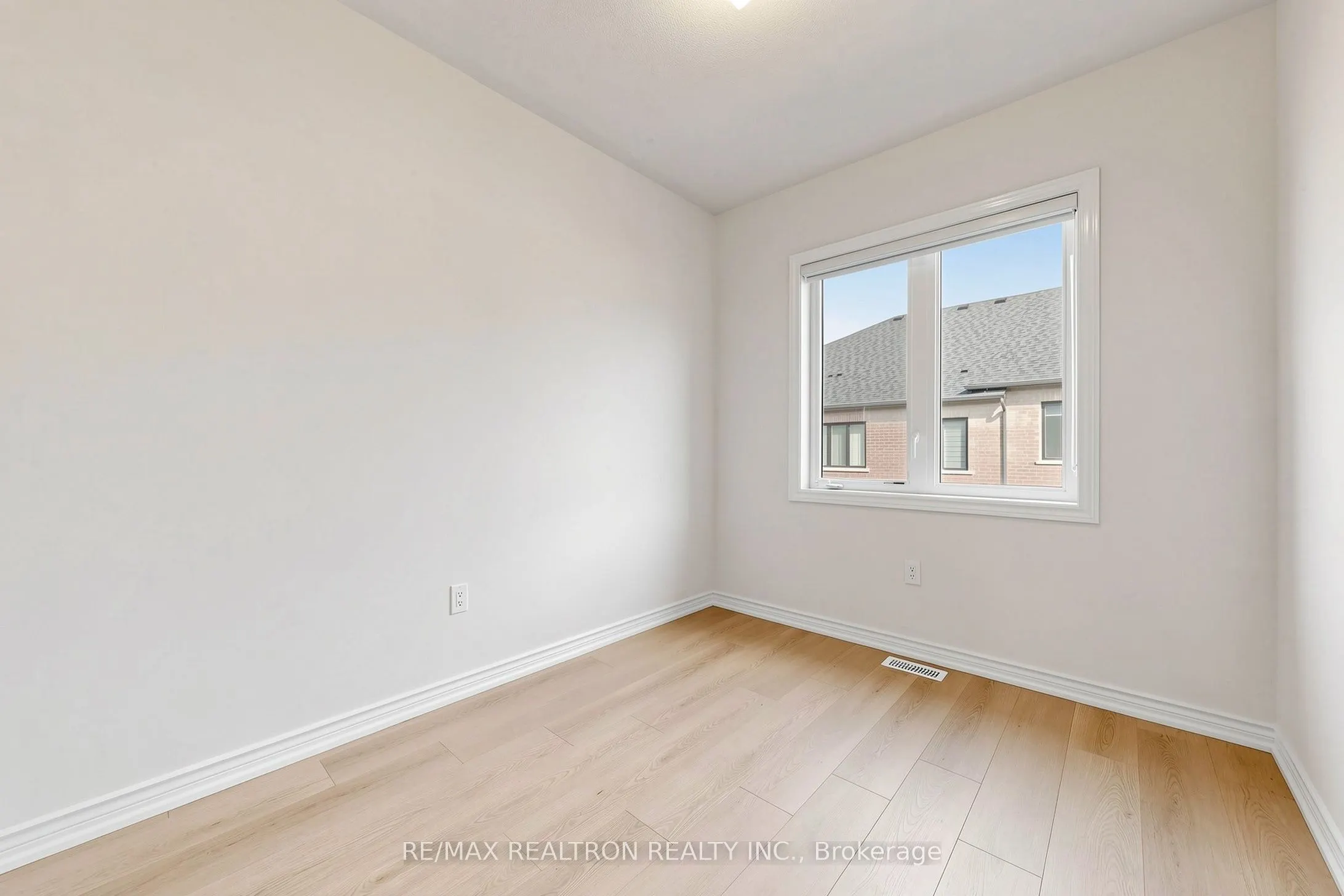 8 Hewison Avenue