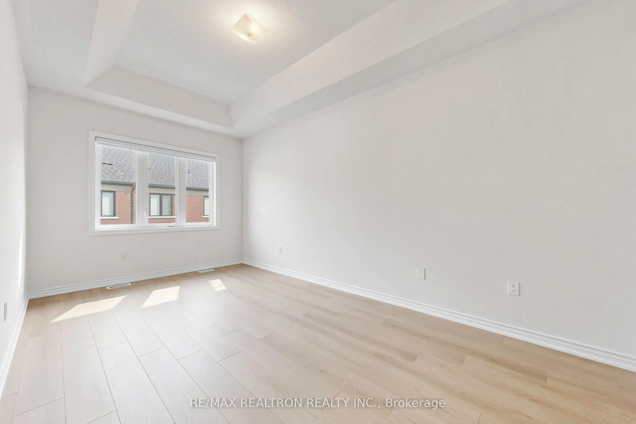 8 Hewison Avenue